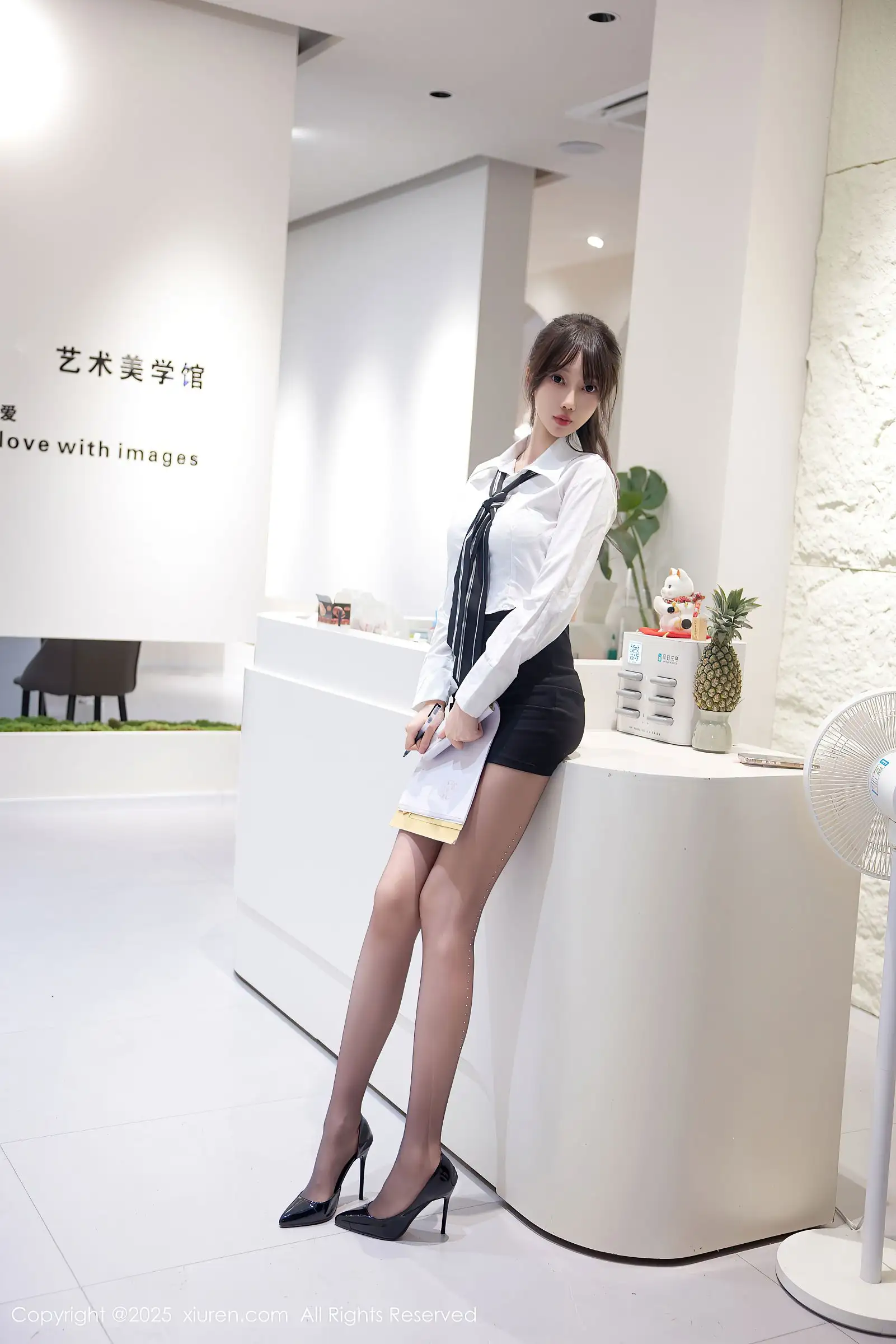 [XIUREN秀人网] 2025.08.11 NO.10636 玥儿玥er