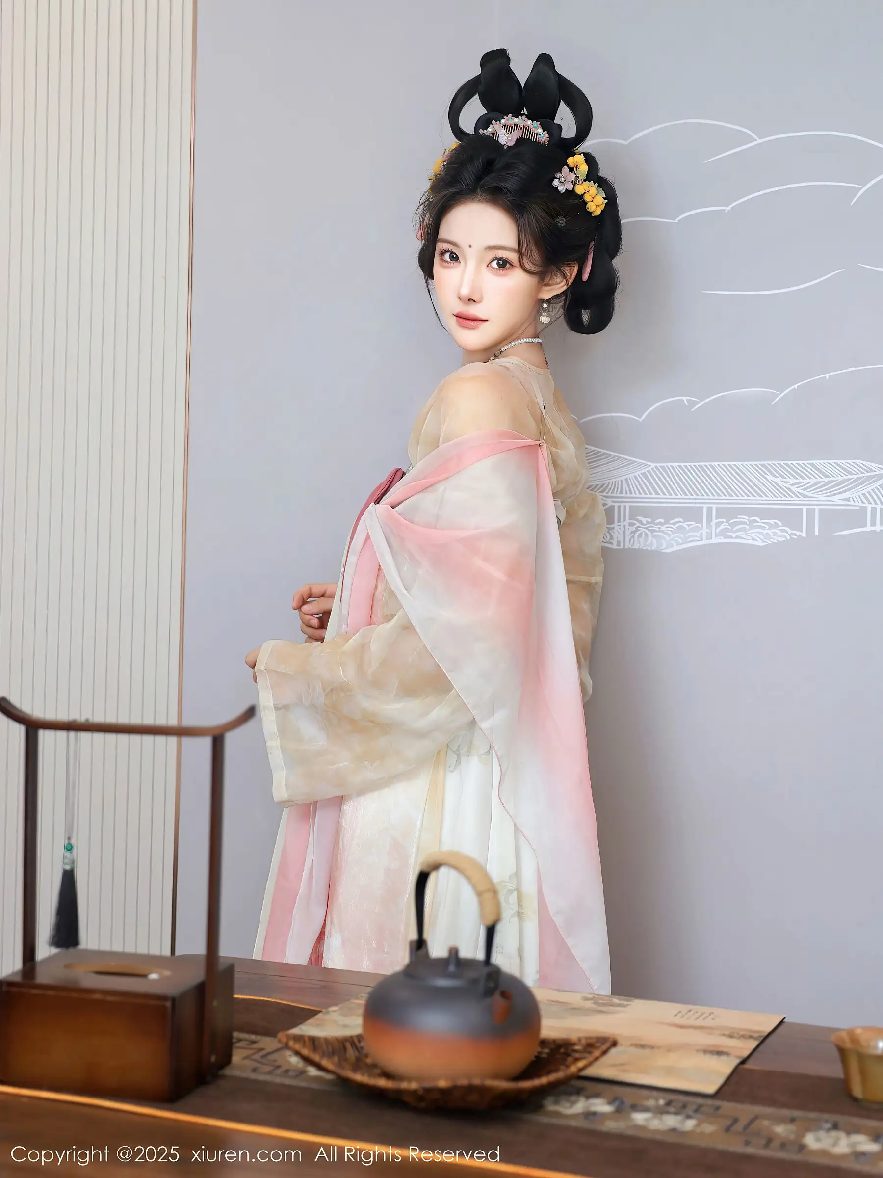 [XIUREN秀人网] 2025.08.13 NO.10645 梨霜儿
