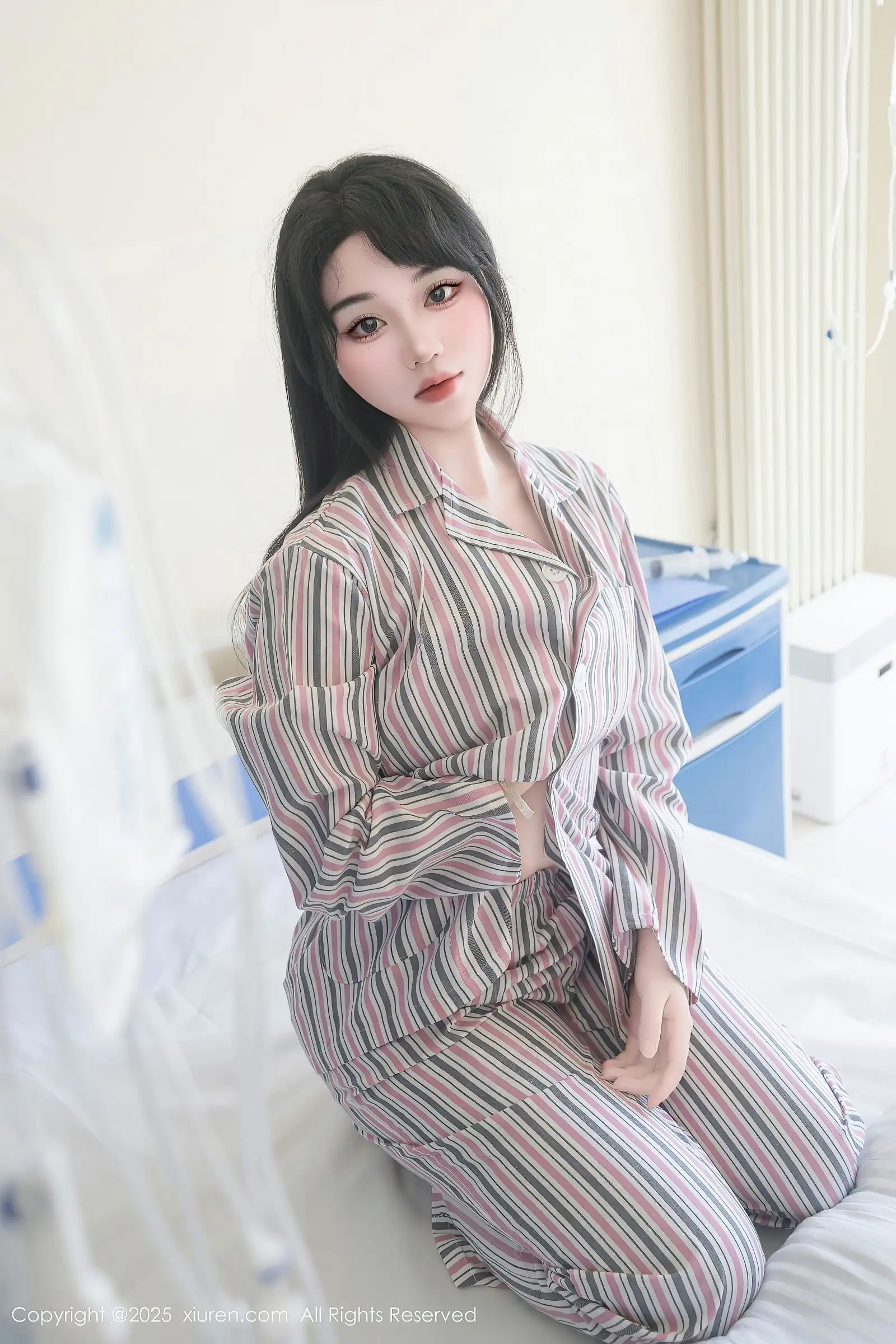 [XIUREN秀人网] 2025.08.14 NO.10648 汐汐爱吃草莓