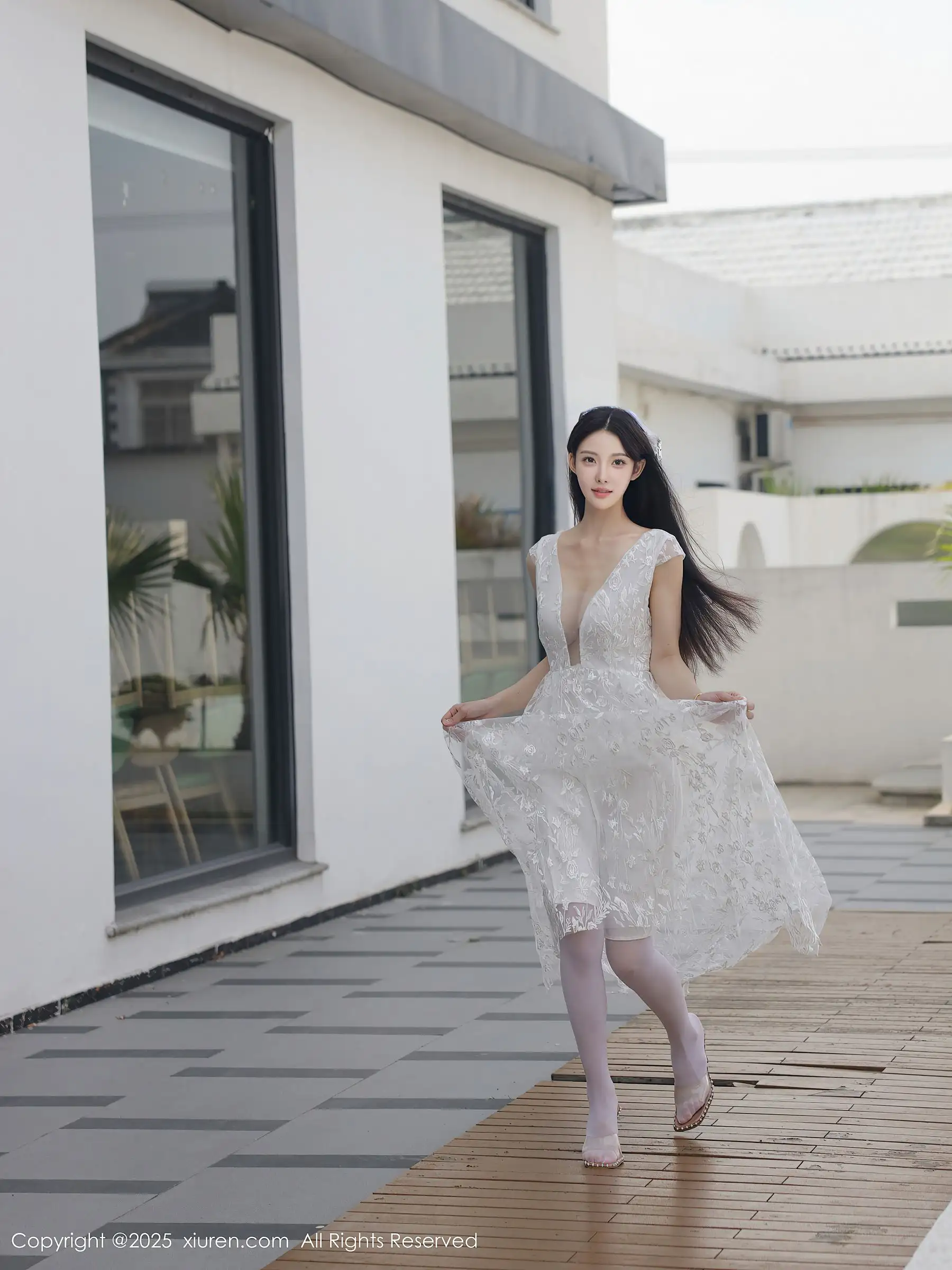 [XIUREN秀人网] 2025.08.18 NO.10661 梨霜儿