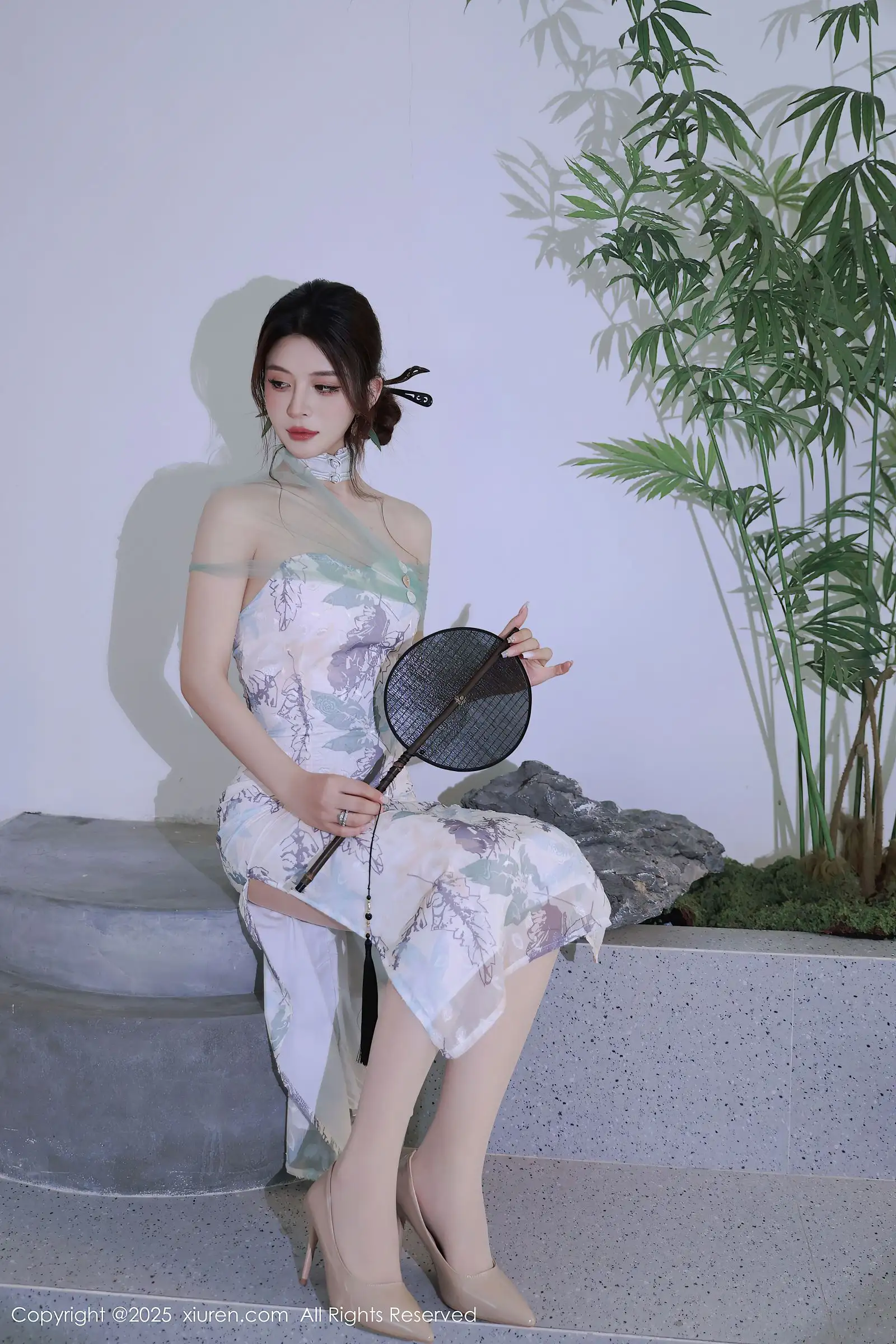 [XIUREN秀人网] 2025.08.27 NO.10694 阿依莎