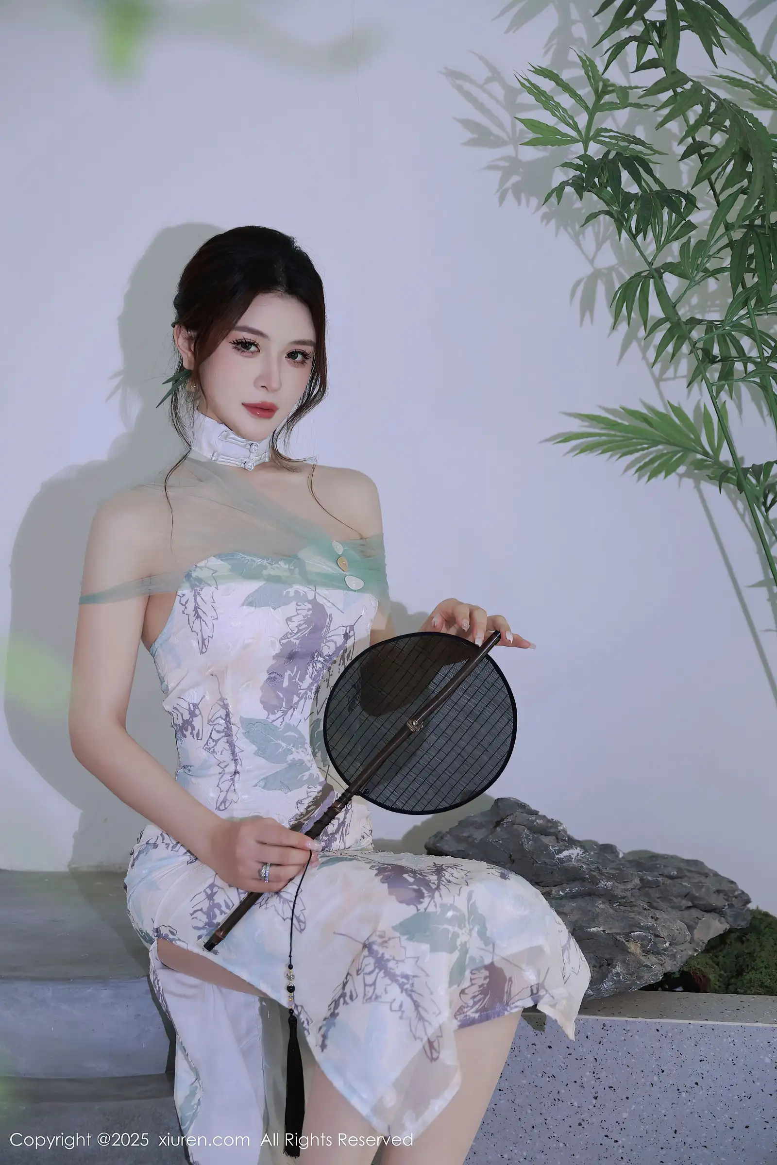 [XIUREN秀人网] 2025.08.27 NO.10694 阿依莎