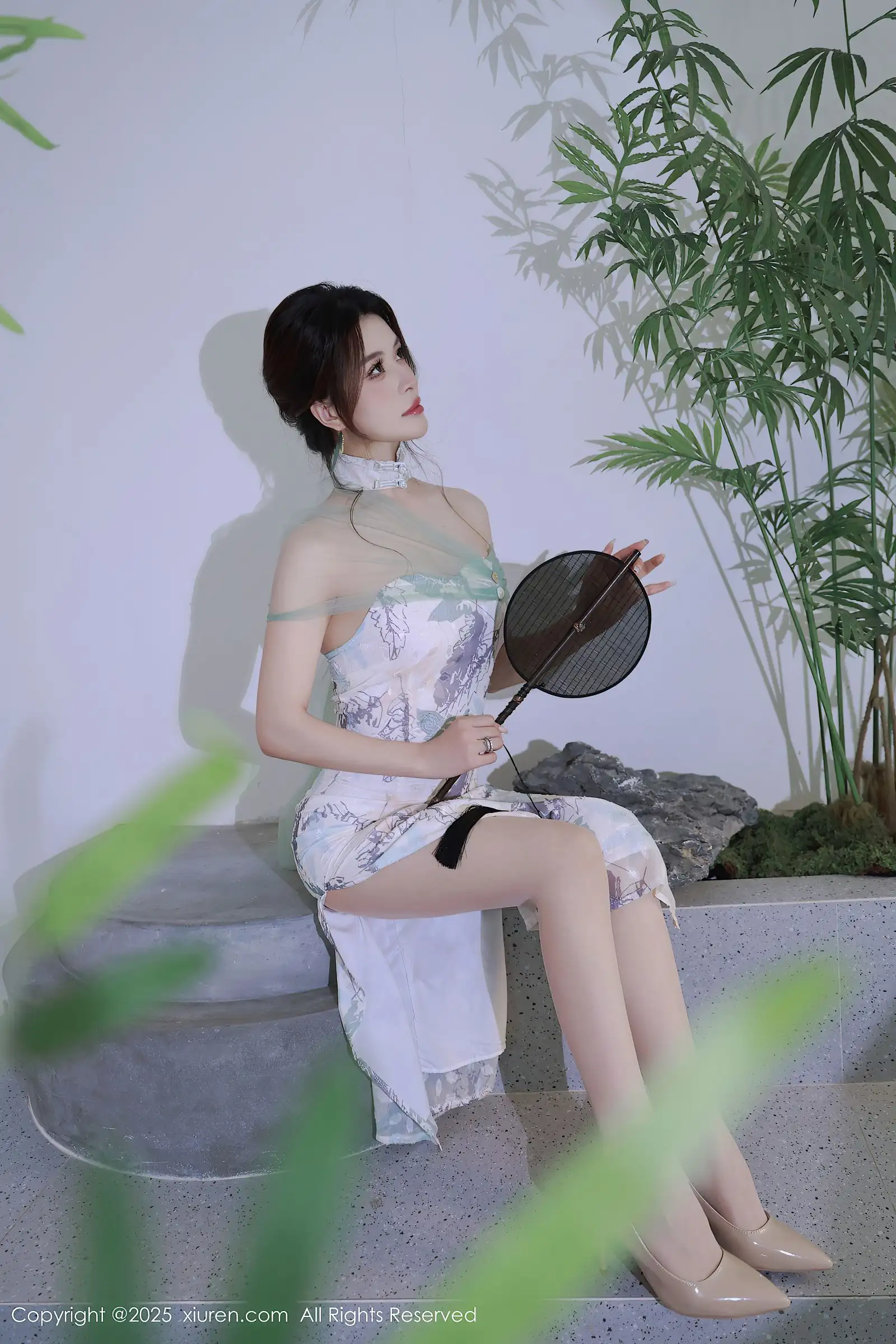 [XIUREN秀人网] 2025.08.27 NO.10694 阿依莎