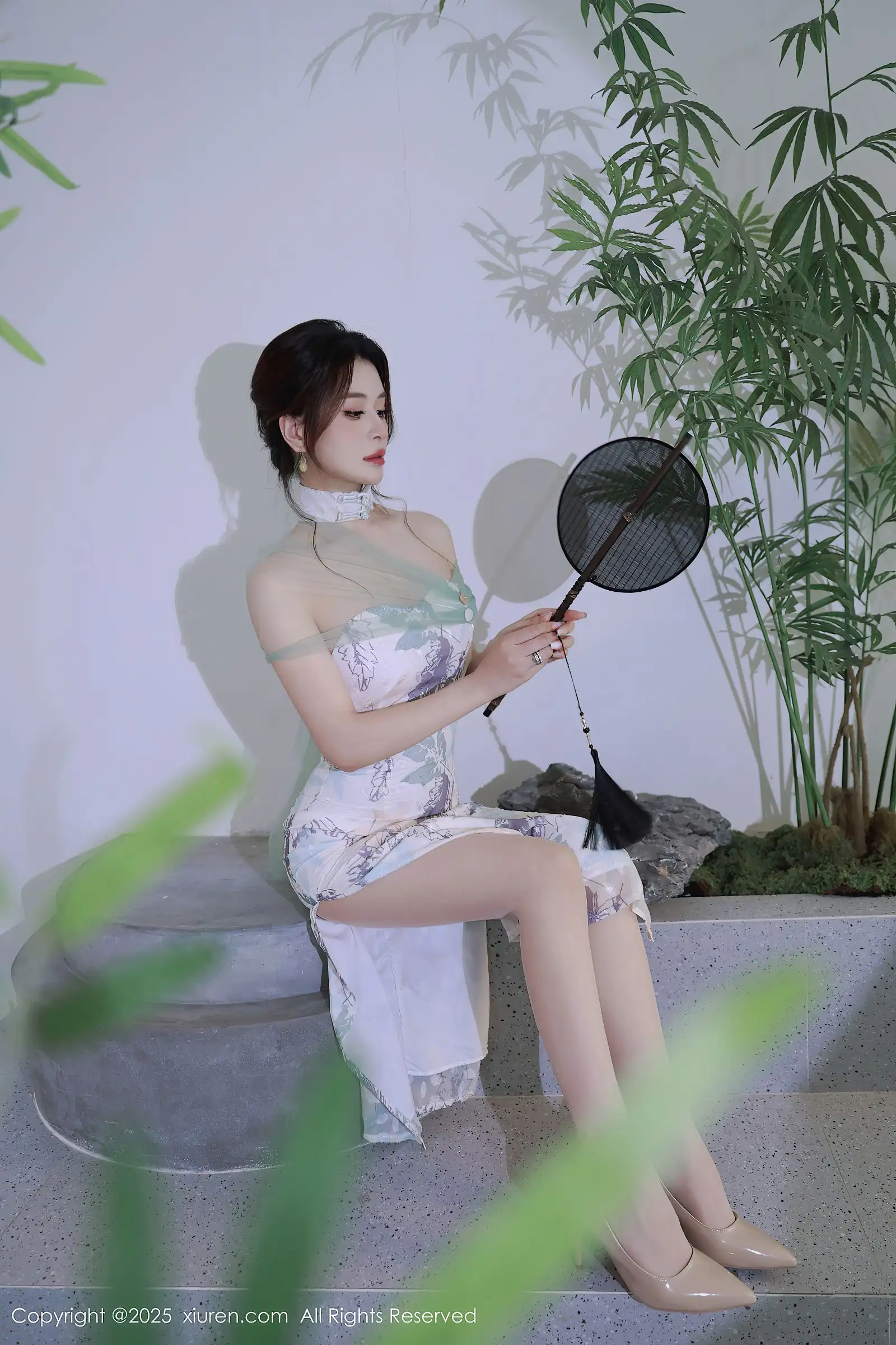 [XIUREN秀人网] 2025.08.27 NO.10694 阿依莎