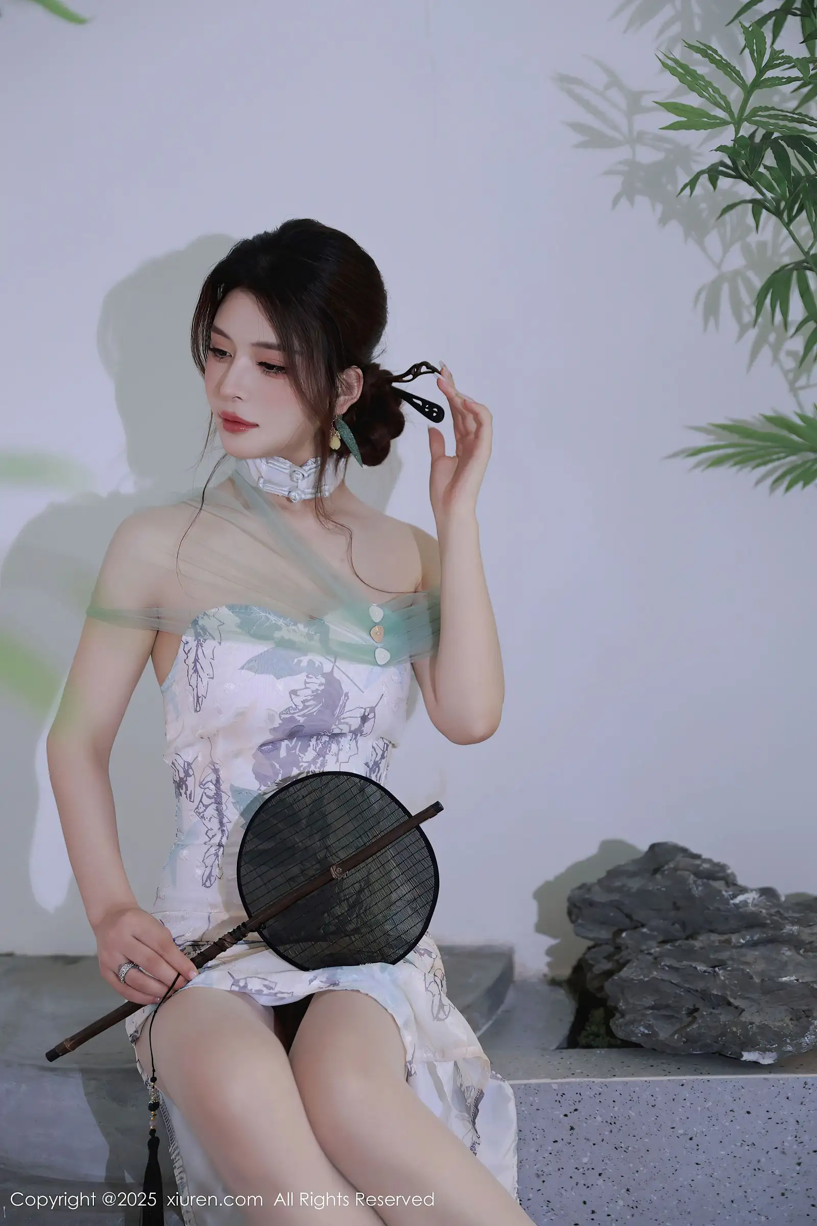 [XIUREN秀人网] 2025.08.27 NO.10694 阿依莎