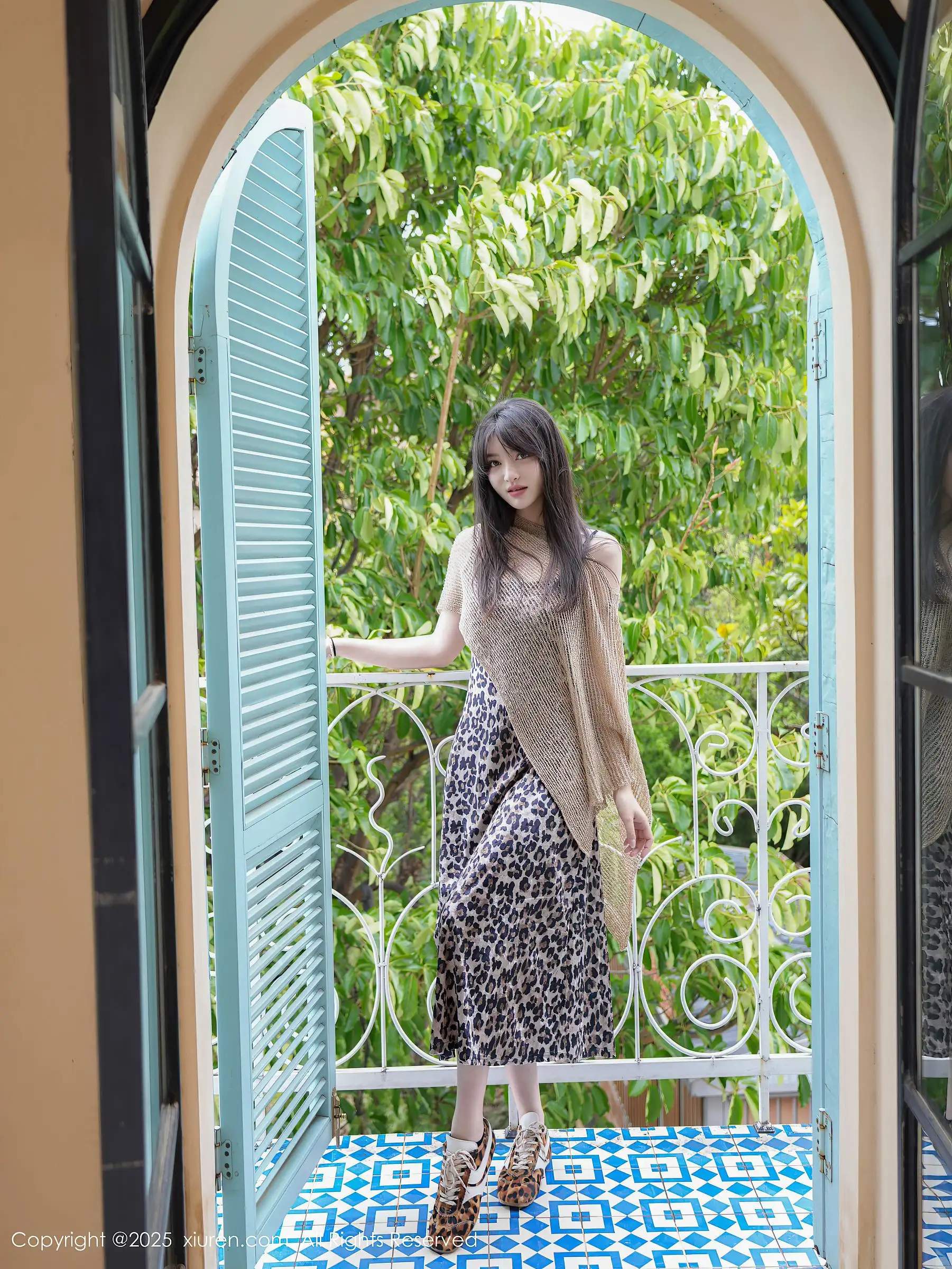 [XIUREN秀人网] 2025.08.27 NO.10698 白露lulu