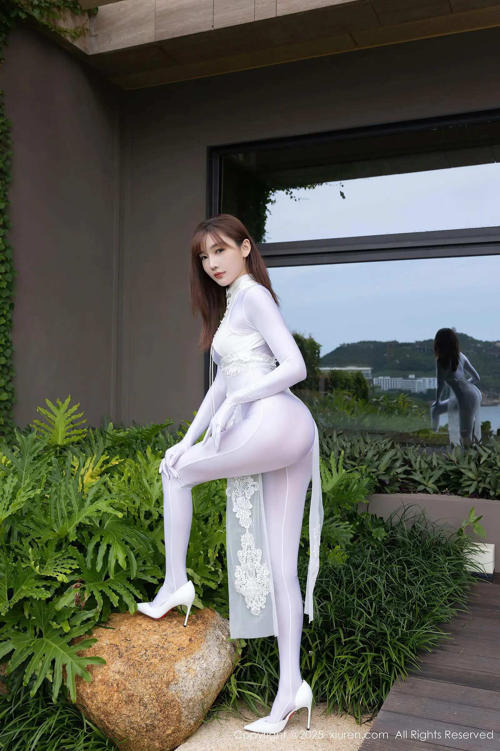 [XIUREN秀人网] 2025.08.28 NO.10704 陆萱萱