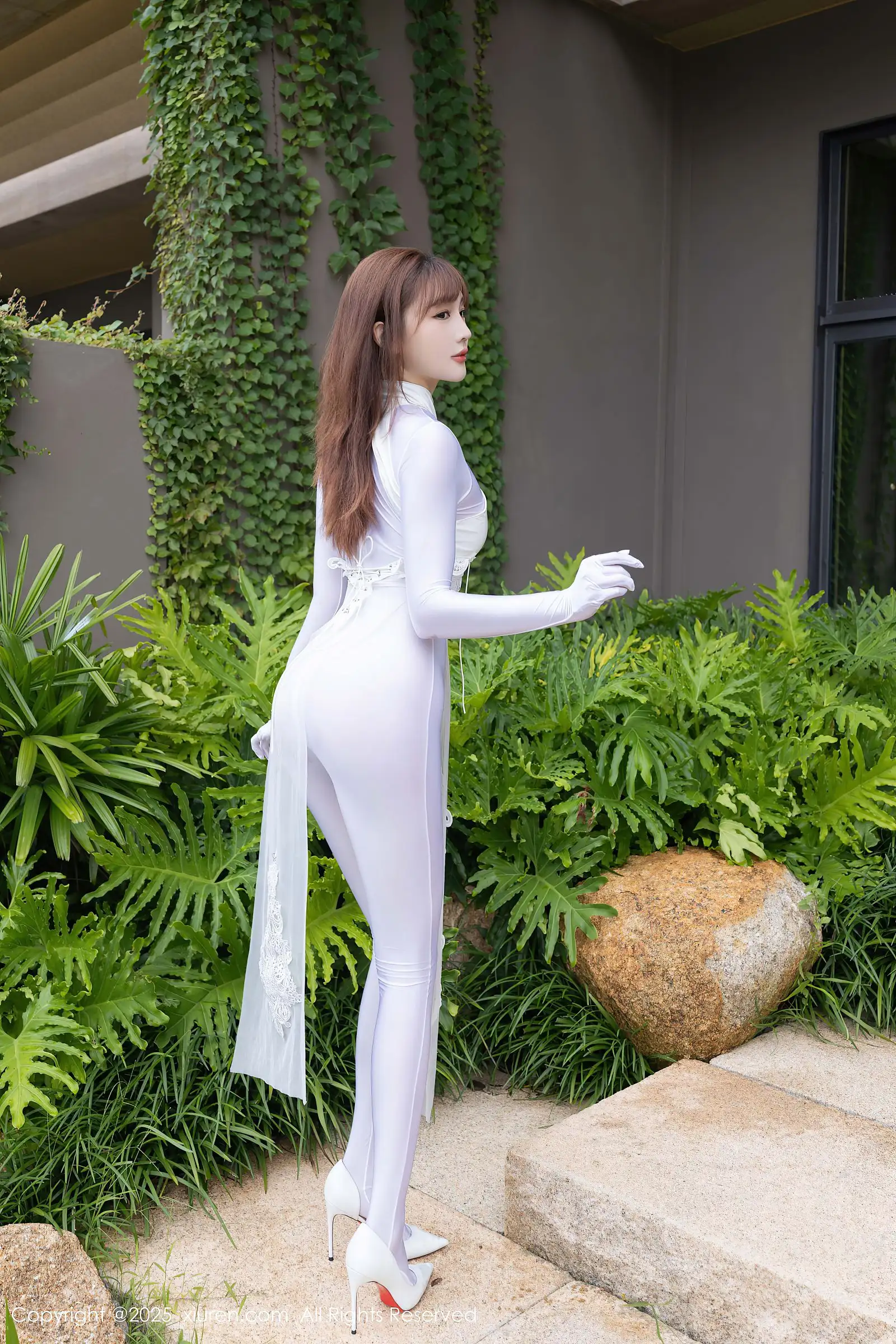 [XIUREN秀人网] 2025.08.28 NO.10704 陆萱萱