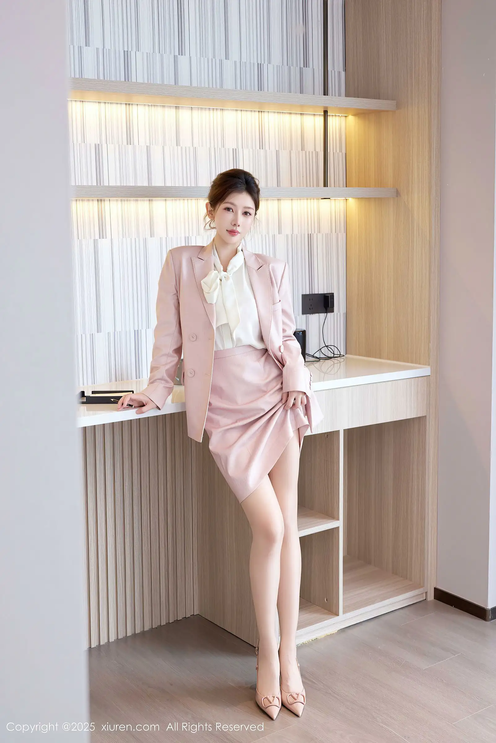 [XIUREN秀人网] 2025.09.04 NO.10728 尹甜甜