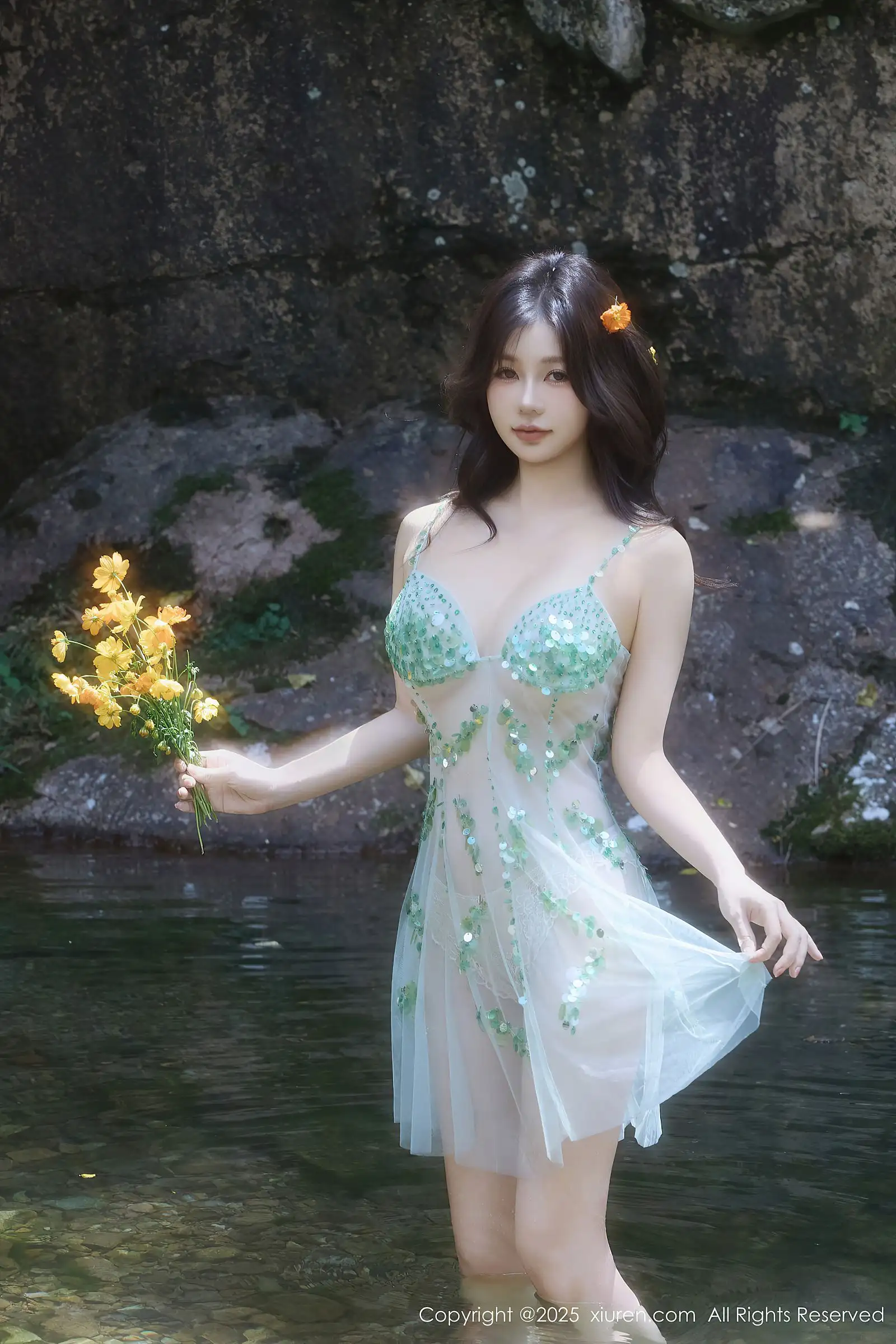 [XIUREN秀人网] 2025.09.11 NO.10756 尹甜甜sunny