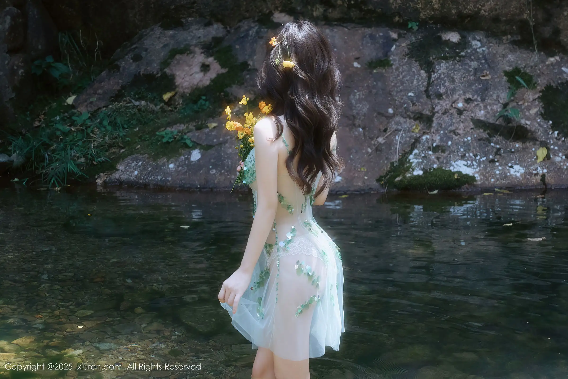 [XIUREN秀人网] 2025.09.11 NO.10756 尹甜甜sunny