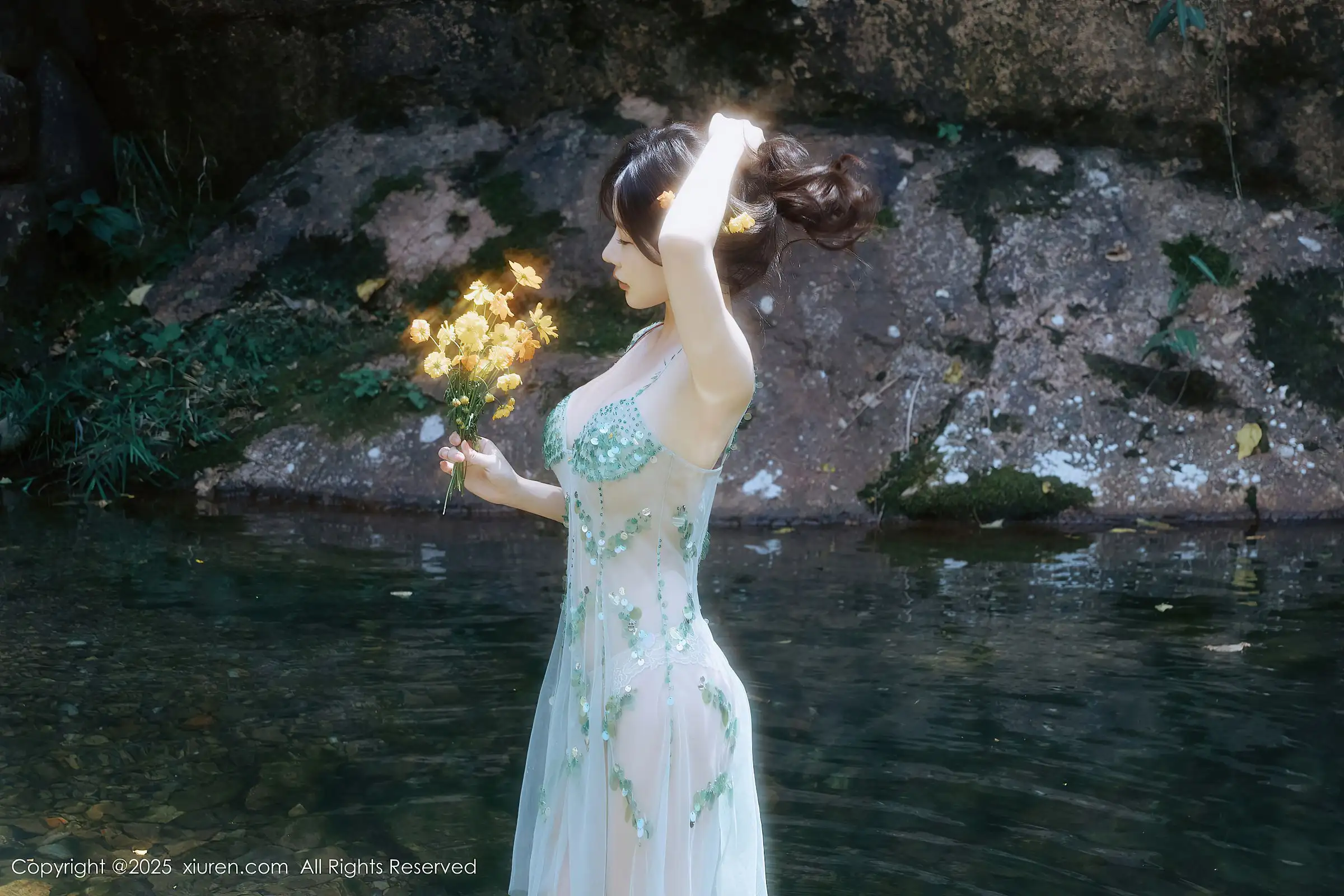 [XIUREN秀人网] 2025.09.11 NO.10756 尹甜甜sunny