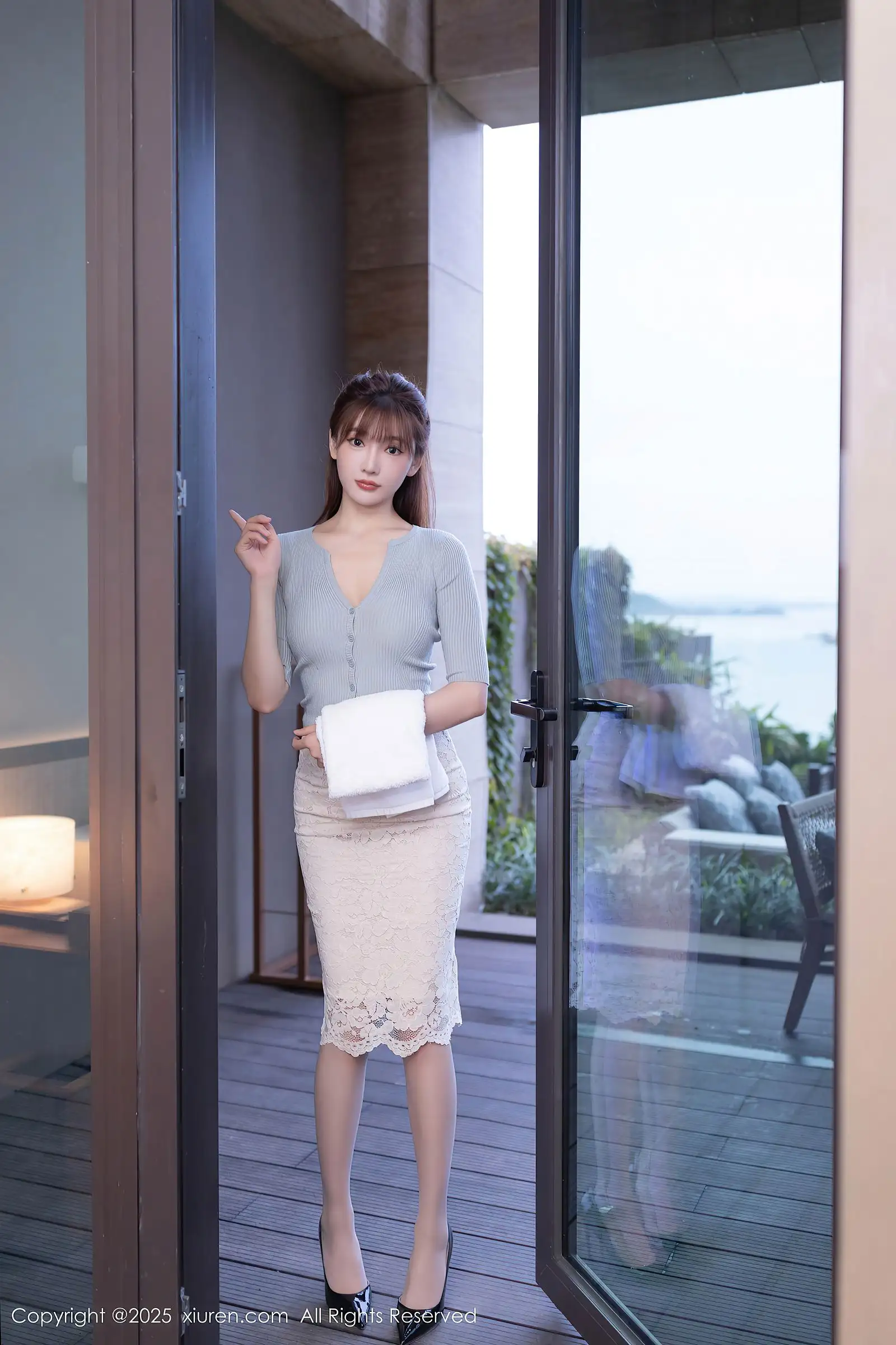 [XIUREN秀人网] 2025.09.11 NO.10757 陆萱萱