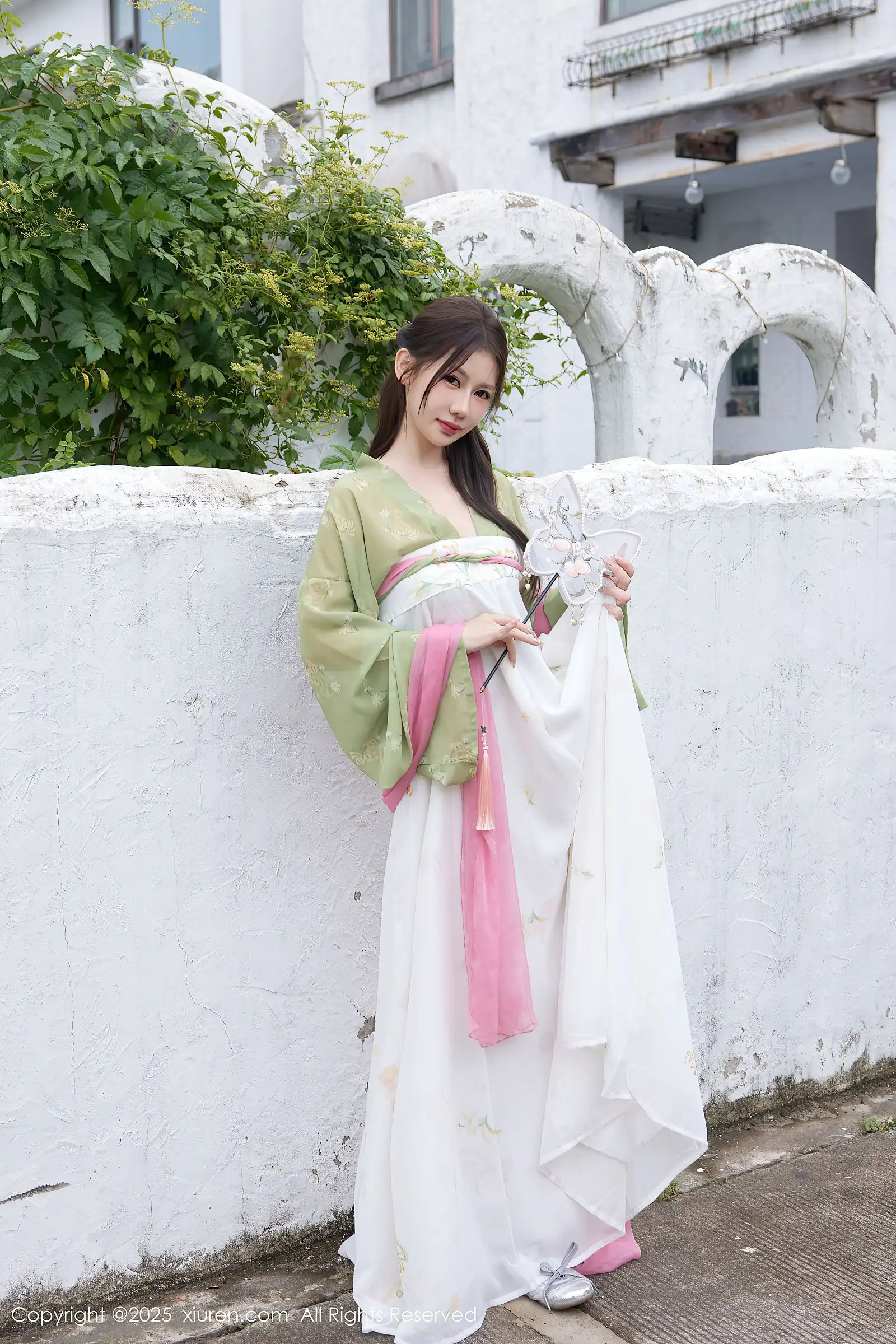 [XIUREN秀人网] 2025.09.30 NO.10834 尹甜甜sunny