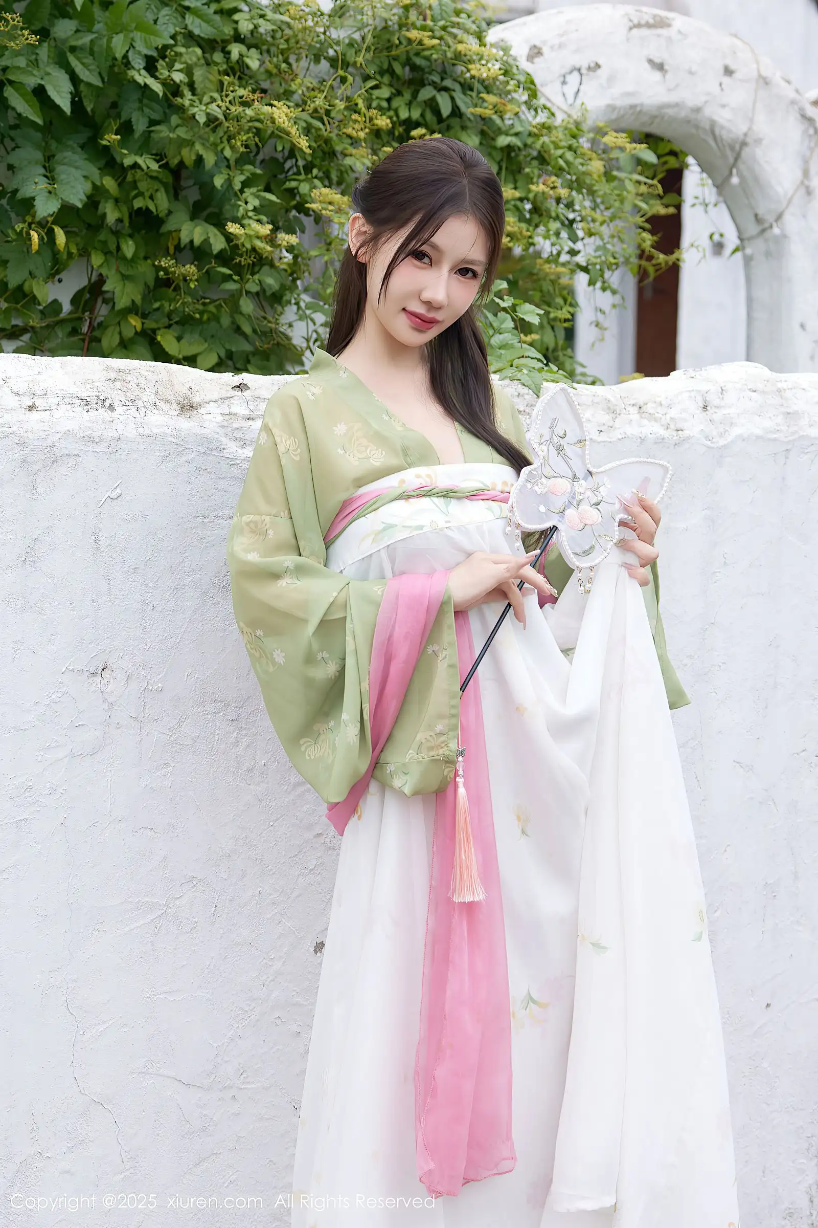 [XIUREN秀人网] 2025.09.30 NO.10834 尹甜甜sunny