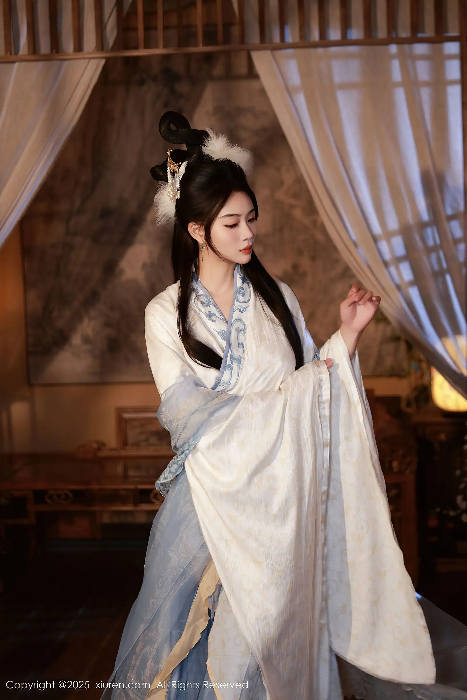 [XIUREN秀人网] 2025.09.30 NO.10835 南乔