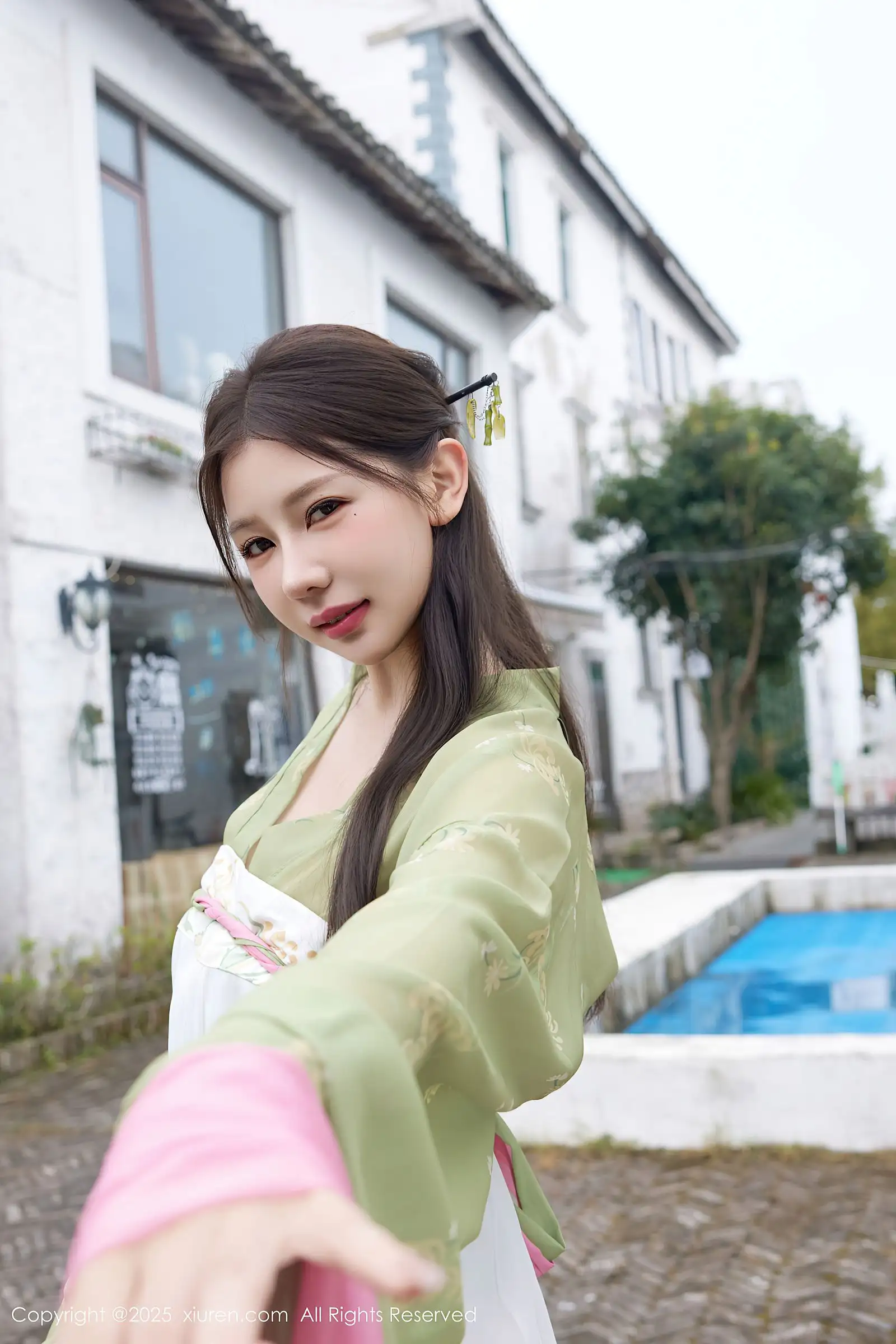 [XIUREN秀人网] 2025.09.30 NO.10834 尹甜甜sunny