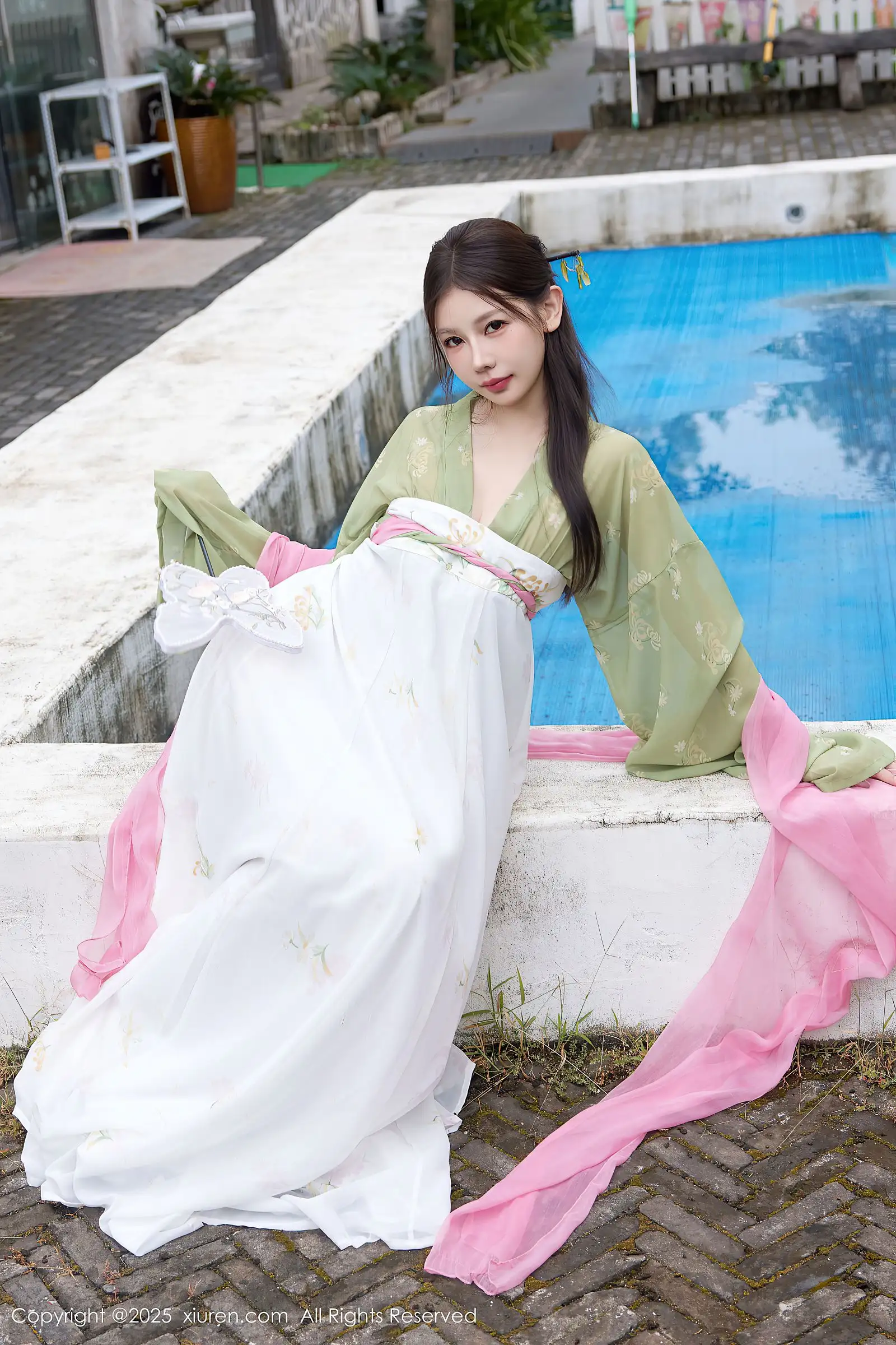 [XIUREN秀人网] 2025.09.30 NO.10834 尹甜甜sunny