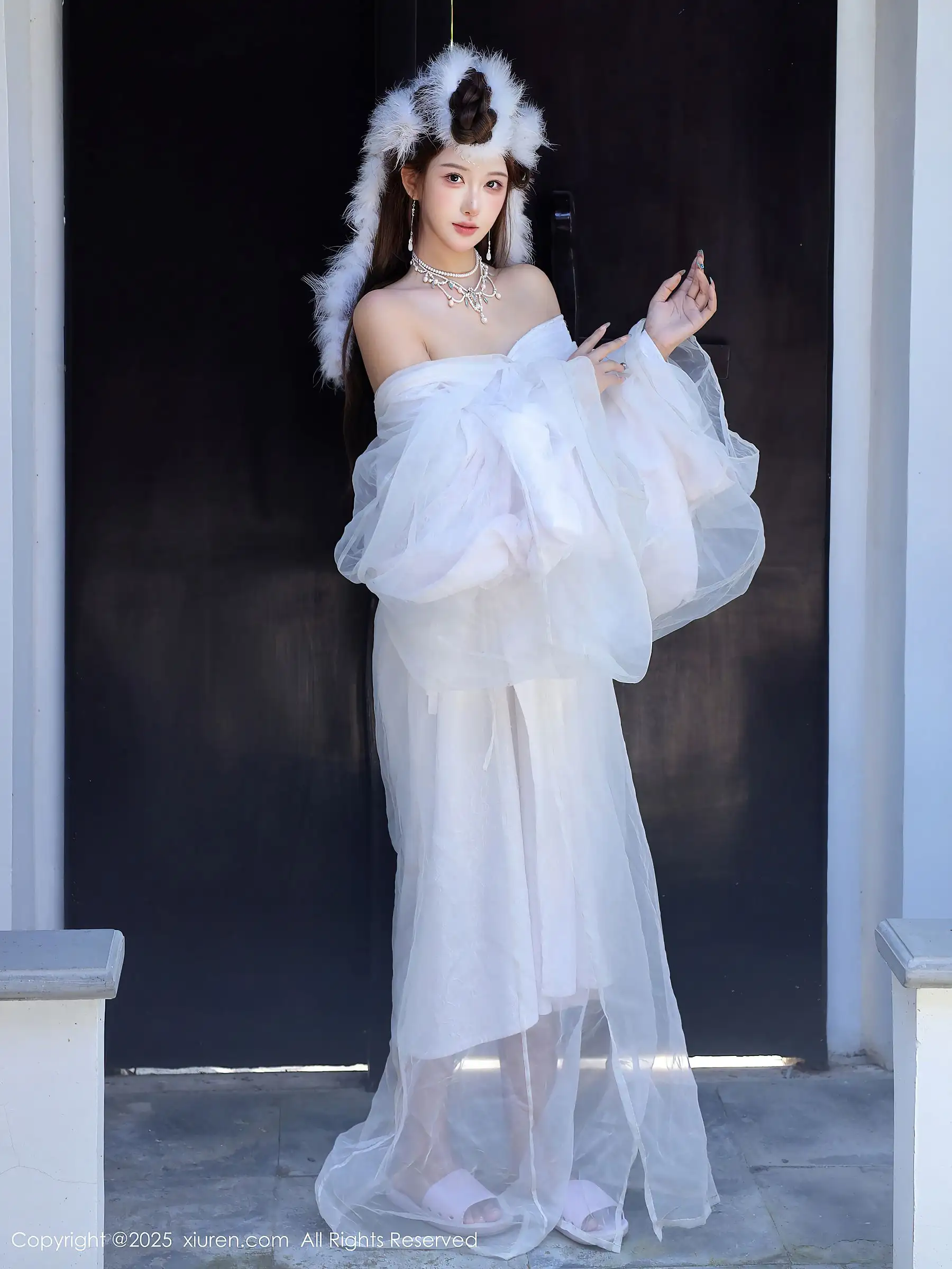 [XIUREN秀人网] 2025.10.09 NO.10843 金允希Yuki