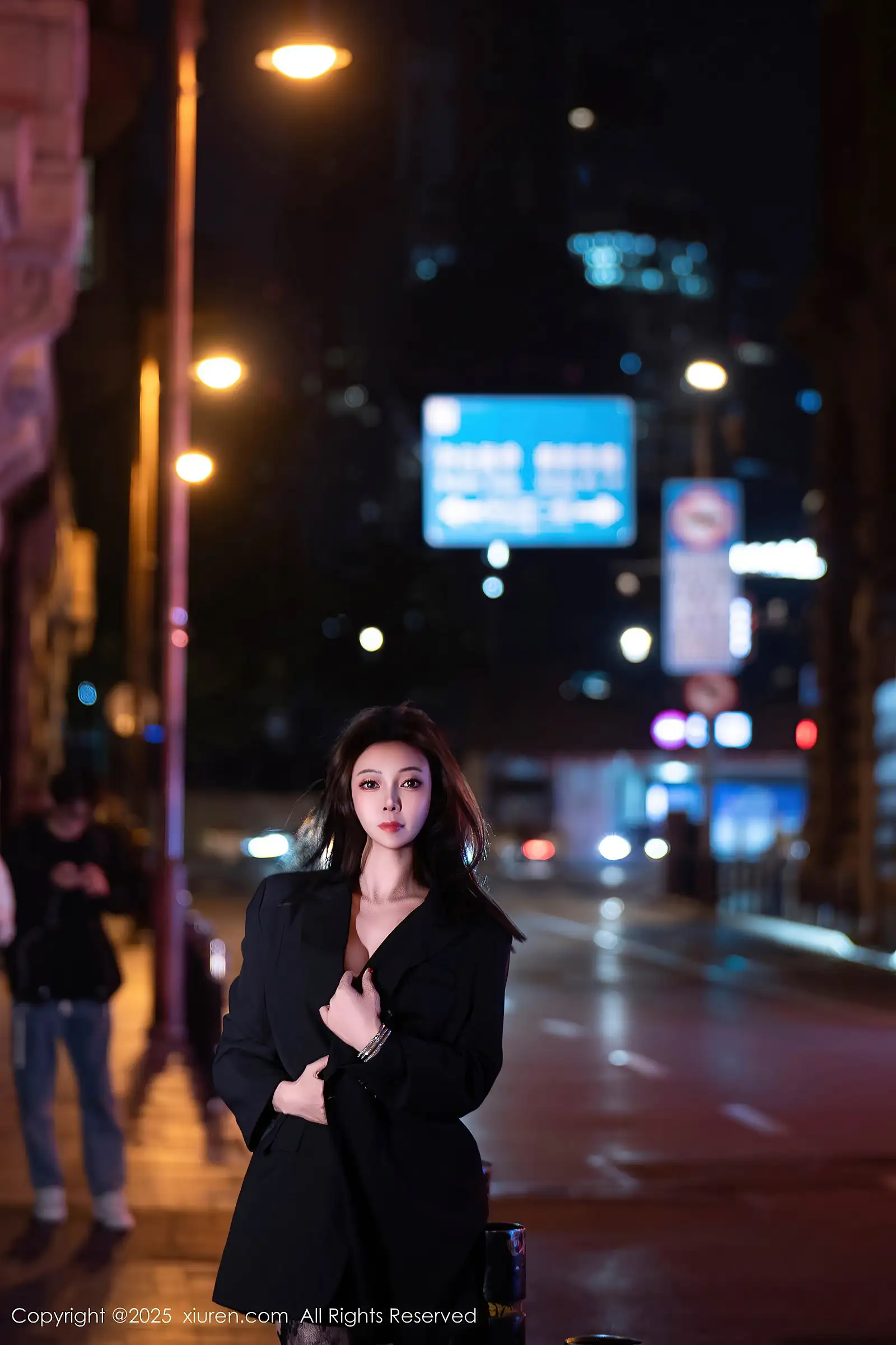 [XIUREN秀人网] 2025.10.23 NO.10899 果儿Victoria