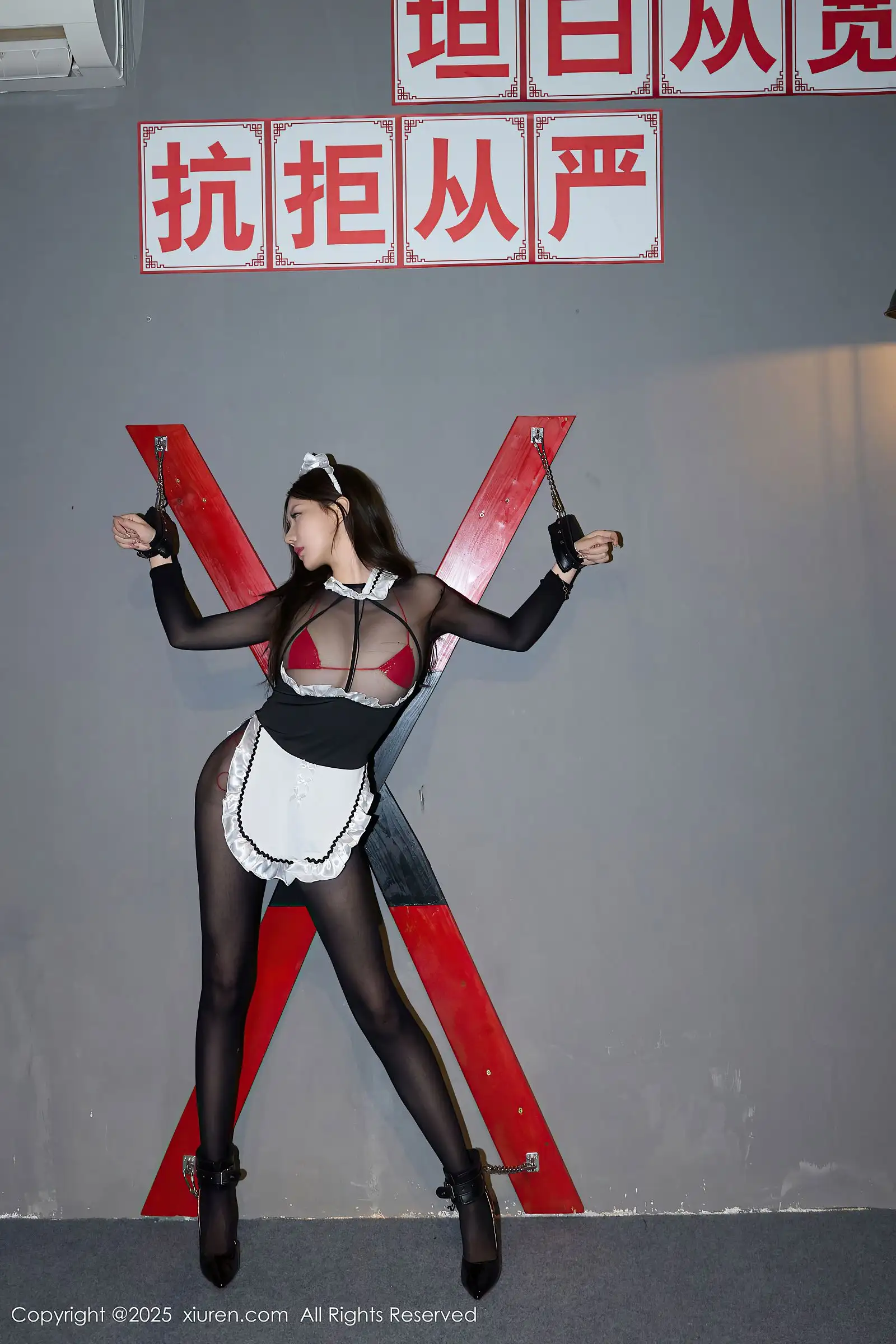 [XIUREN秀人网] 2025.11.06 NO.10957 尹甜甜sunny