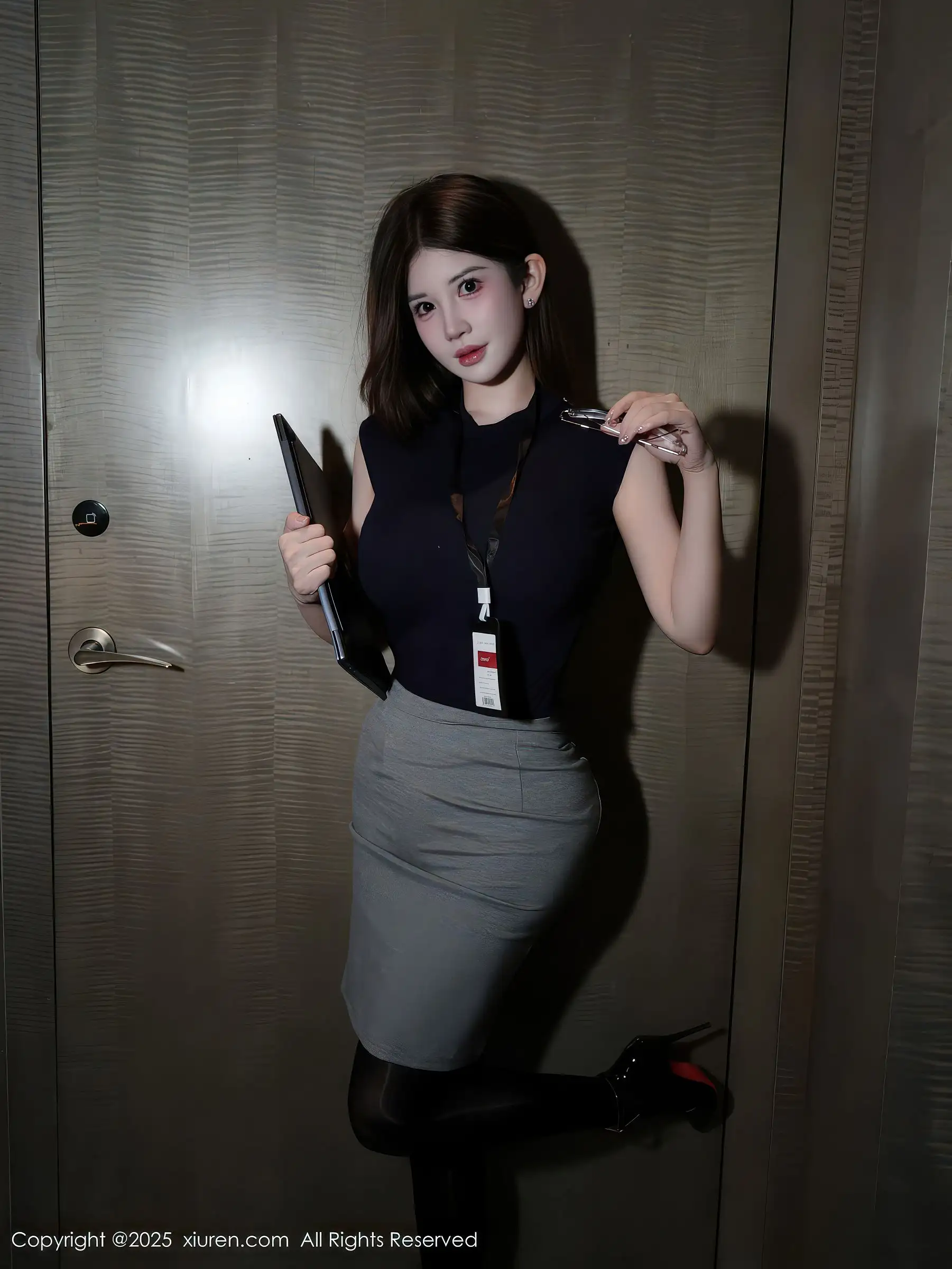 [XIUREN秀人网] 2025.11.24 NO.11023 苏甜橙子