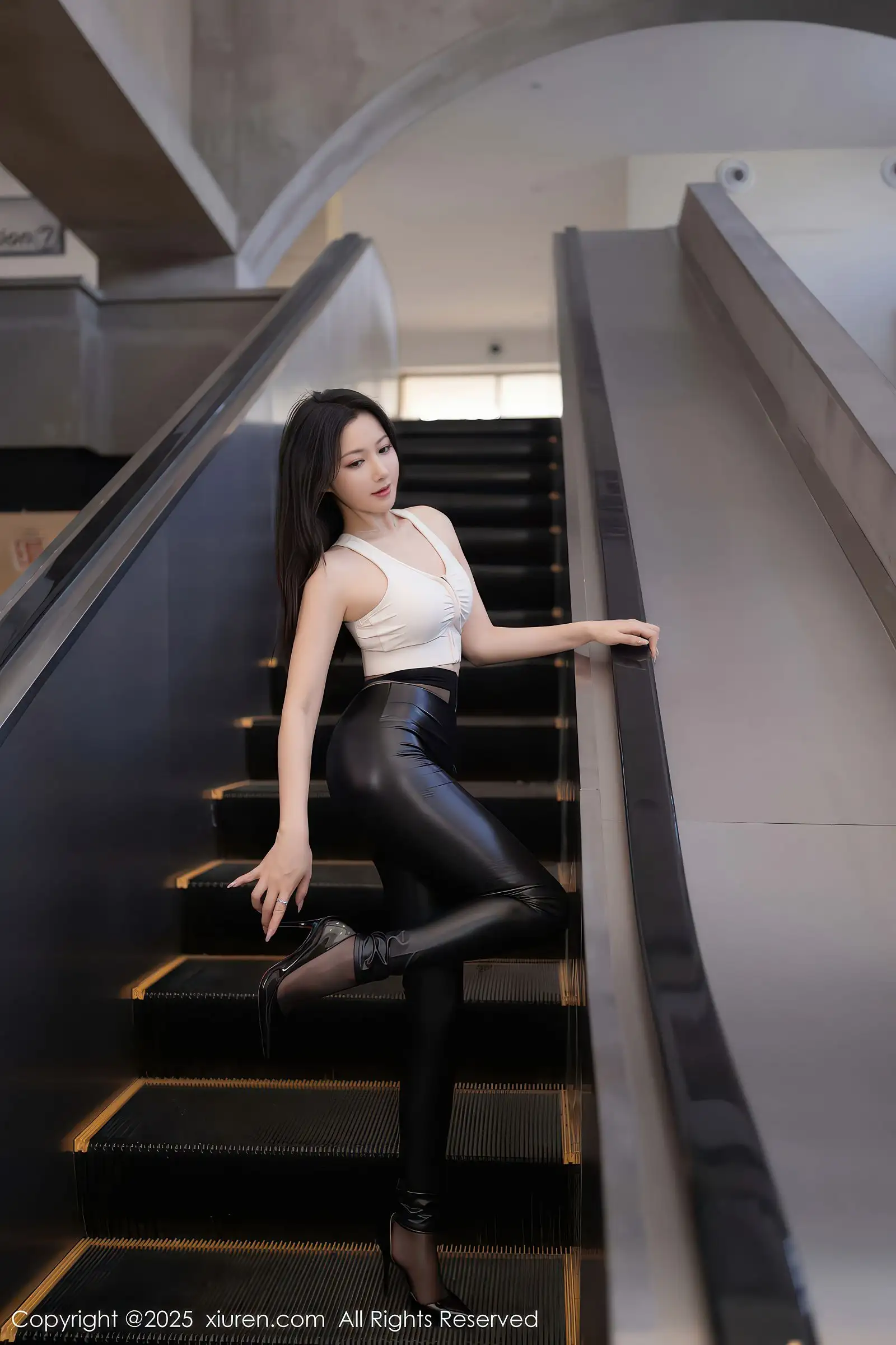 [XIUREN秀人网] 2025.11.21 NO.11021 鱼子酱Fish