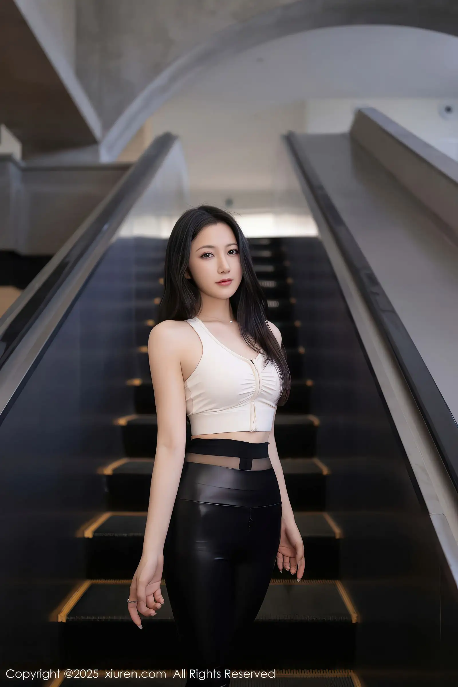 [XIUREN秀人网] 2025.11.21 NO.11021 鱼子酱Fish