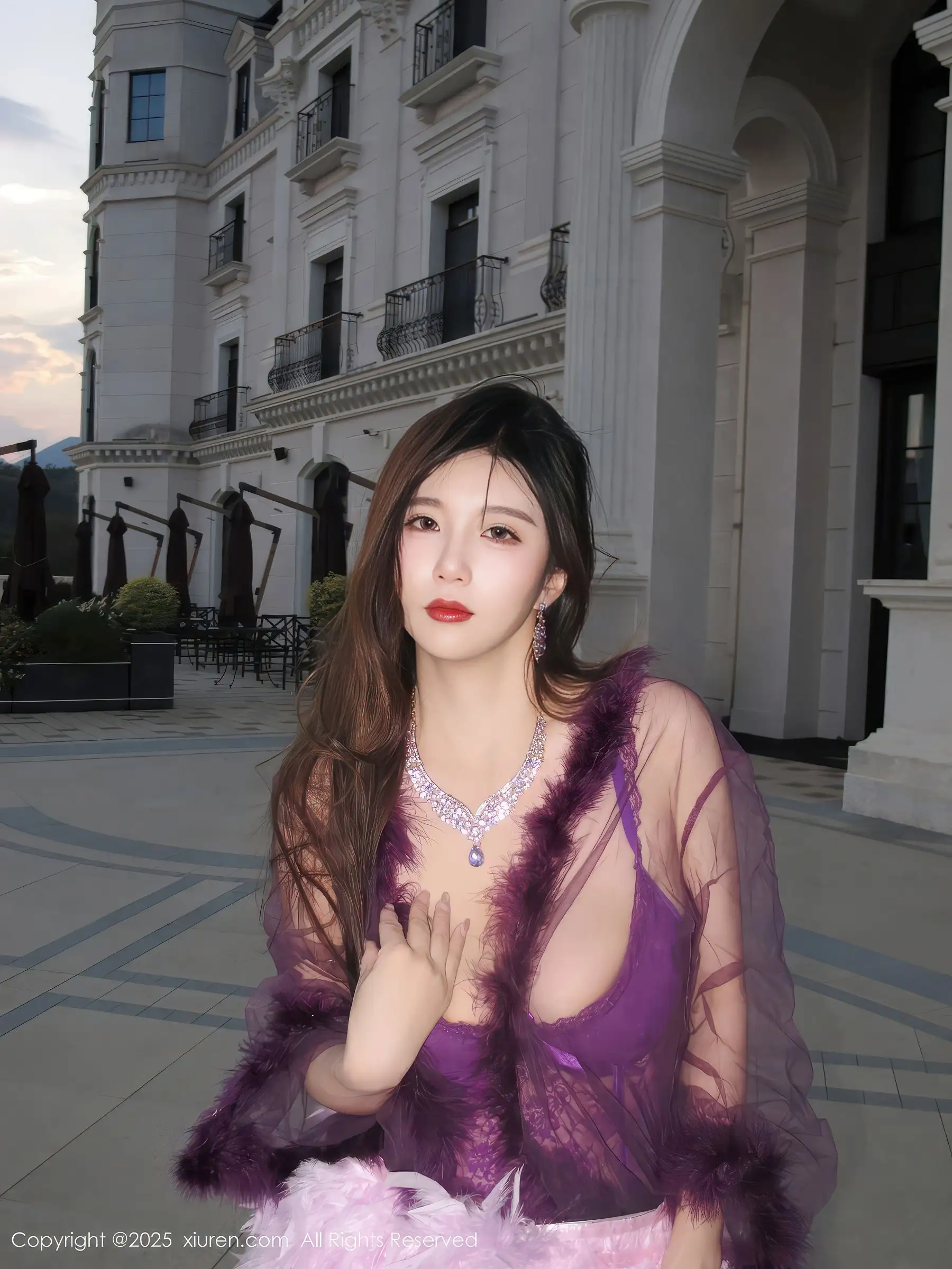 [XIUREN秀人网] 2025.11.28 NO.11047 小肉肉咪