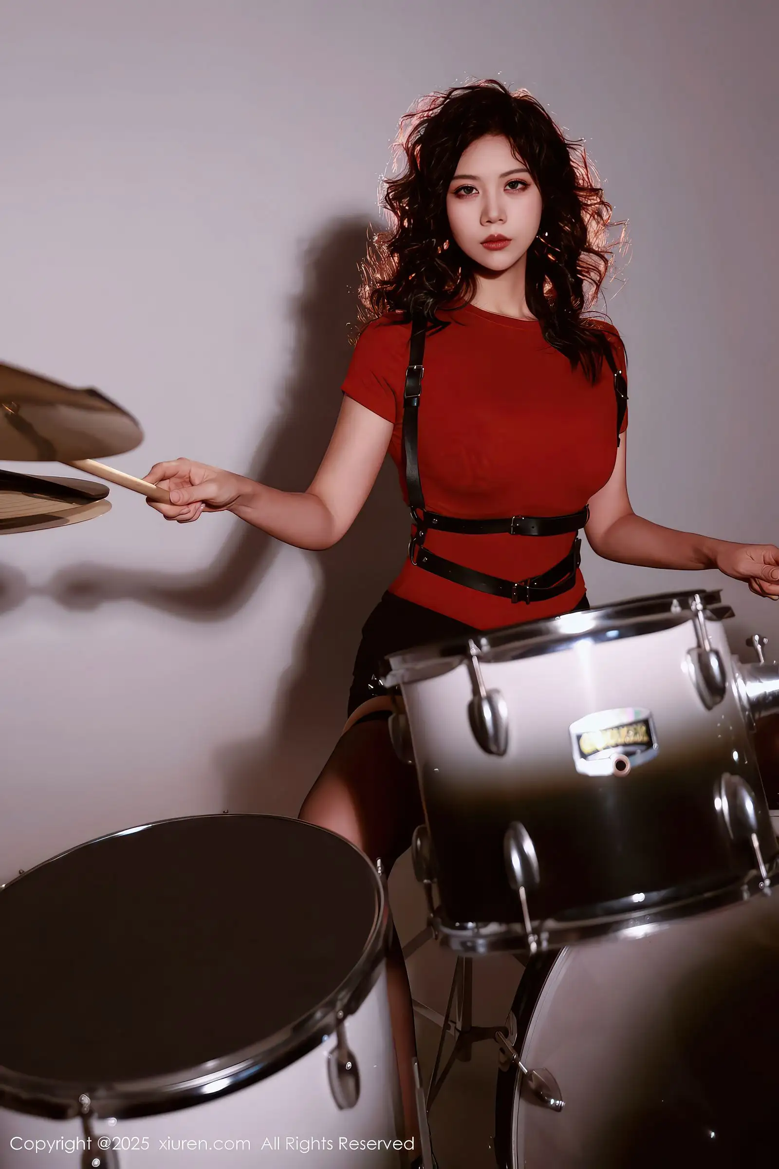 [XIUREN秀人网] 2025.12.04 NO.11066 玫瑰我爱你