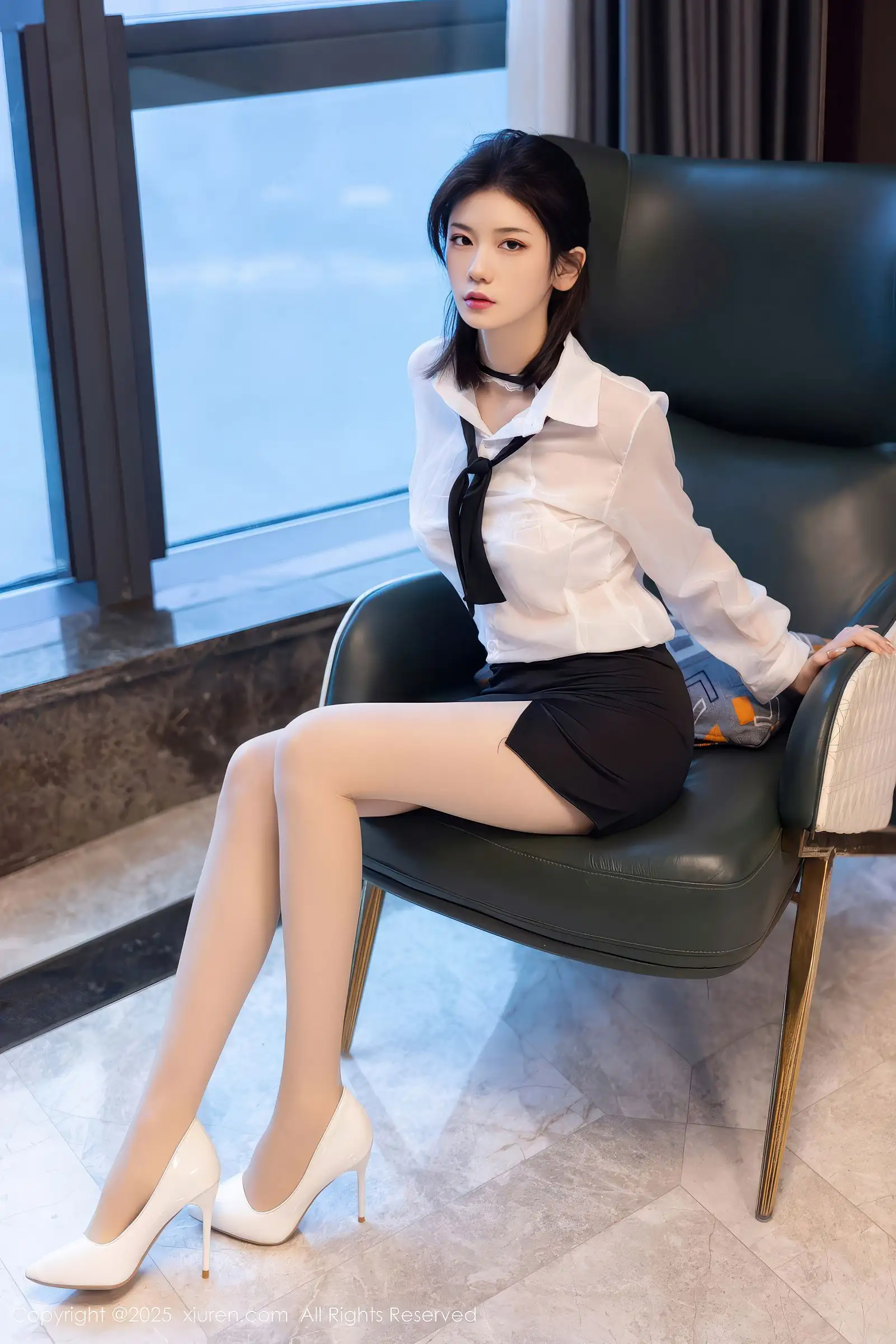 [XIUREN秀人网] 2025.12.05 NO.11077 凌七七