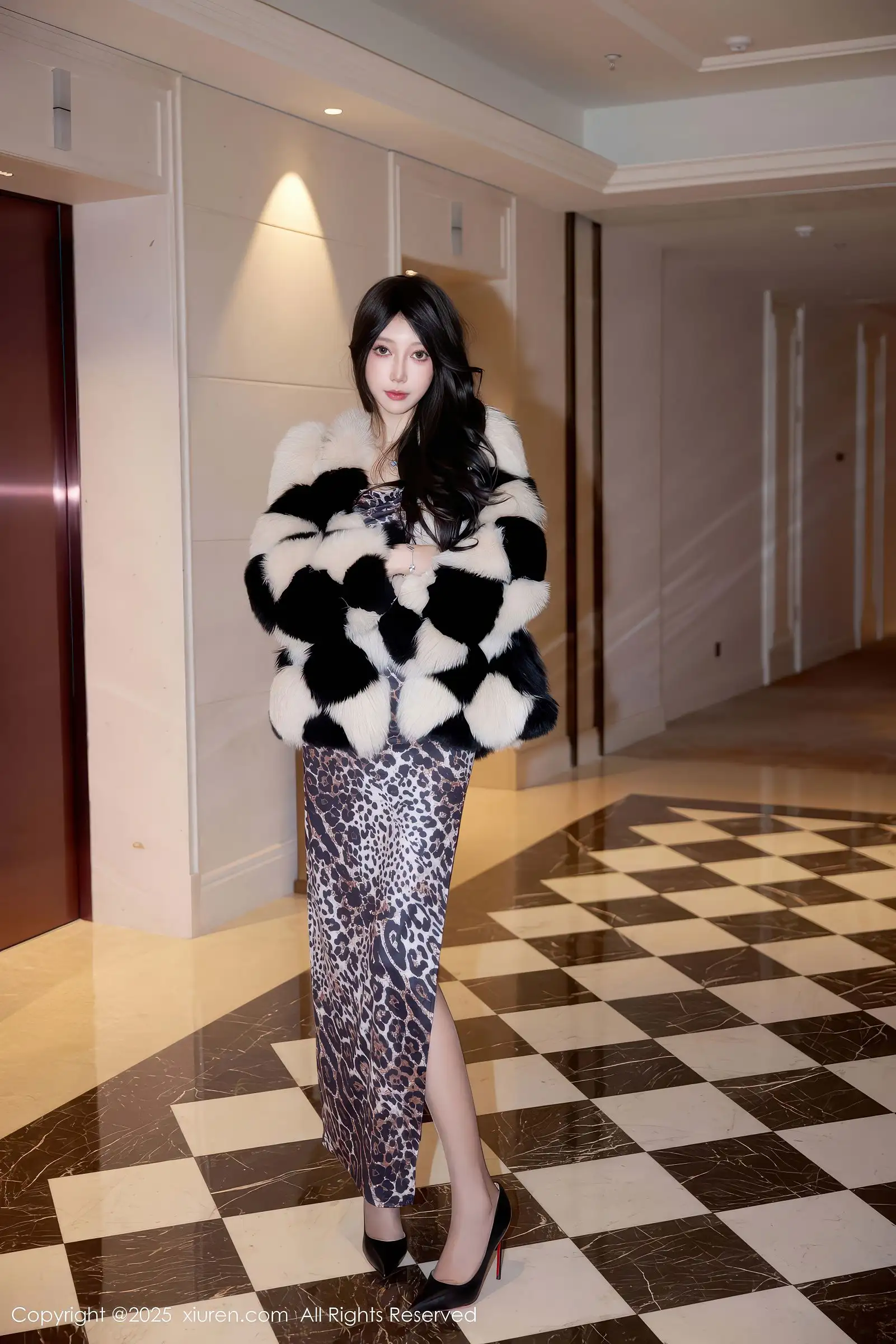 [XIUREN秀人网] 2025.12.08 NO.11082 玥儿玥er