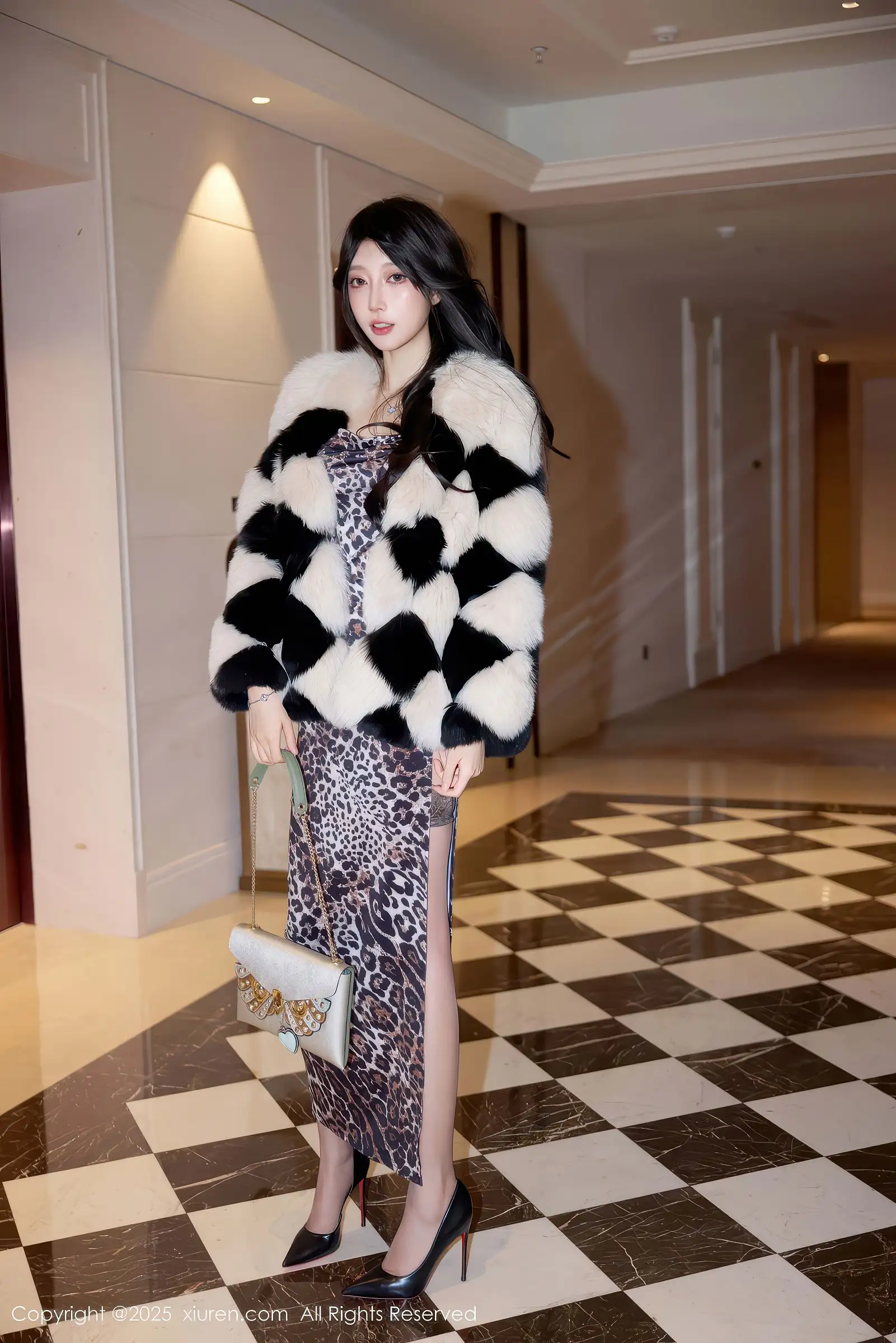 [XIUREN秀人网] 2025.12.08 NO.11082 玥儿玥er
