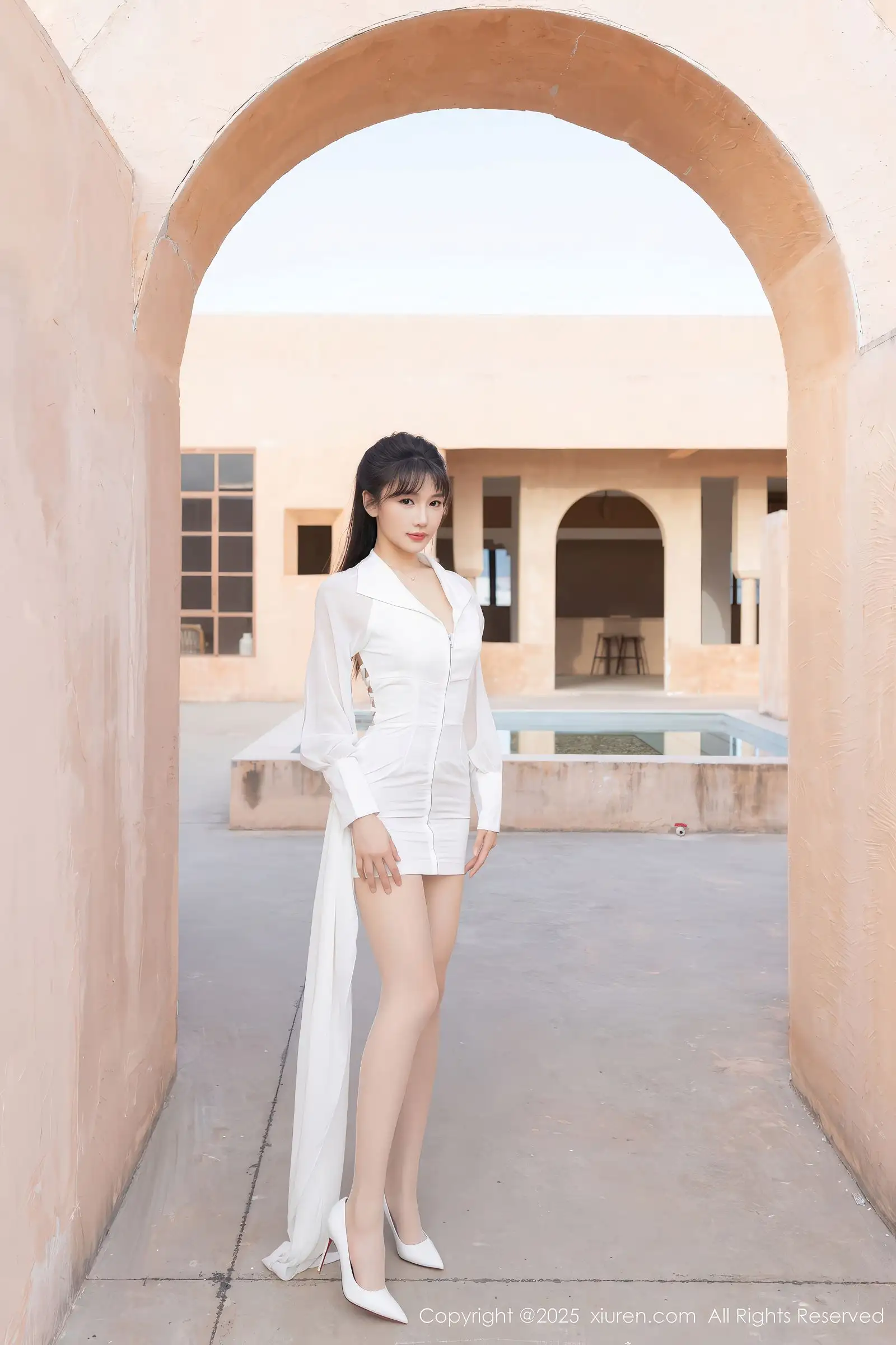 [XIUREN秀人网] 2025.12.11 NO.11100 陆萱萱