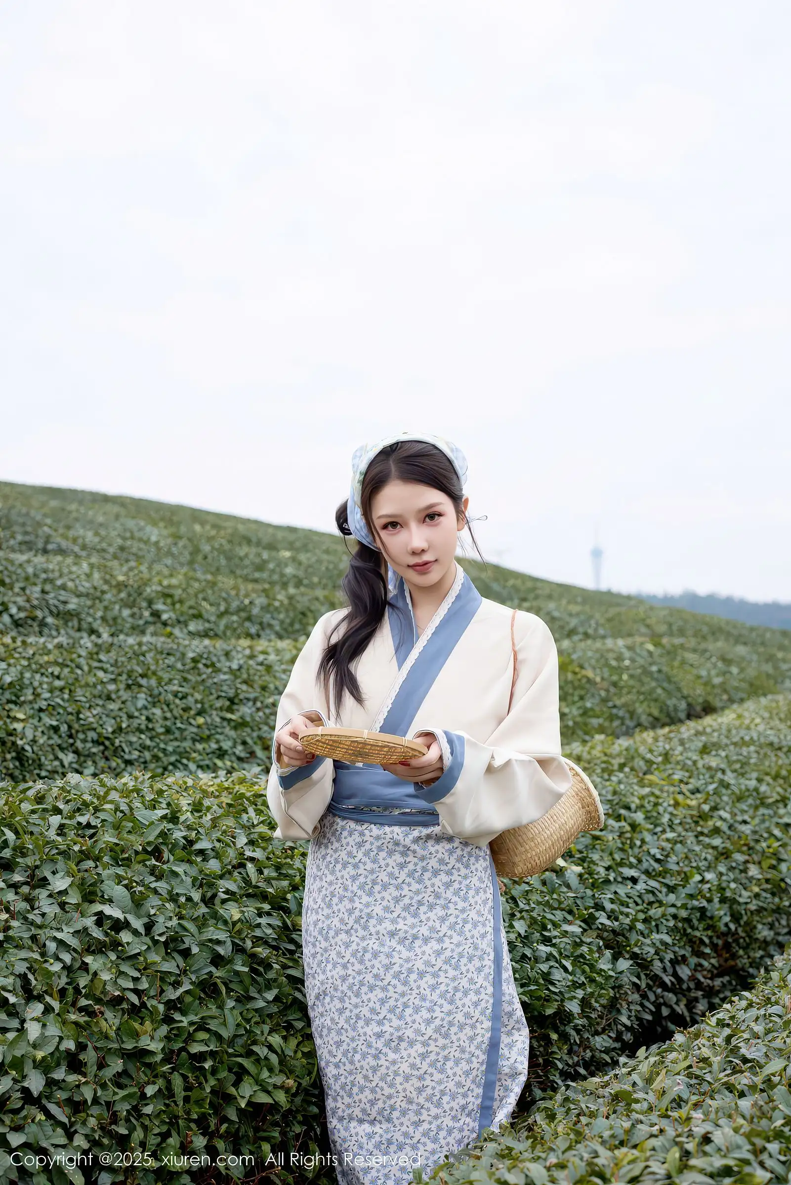 [XIUREN秀人网] 2025.12.11 NO.11098 尹甜甜