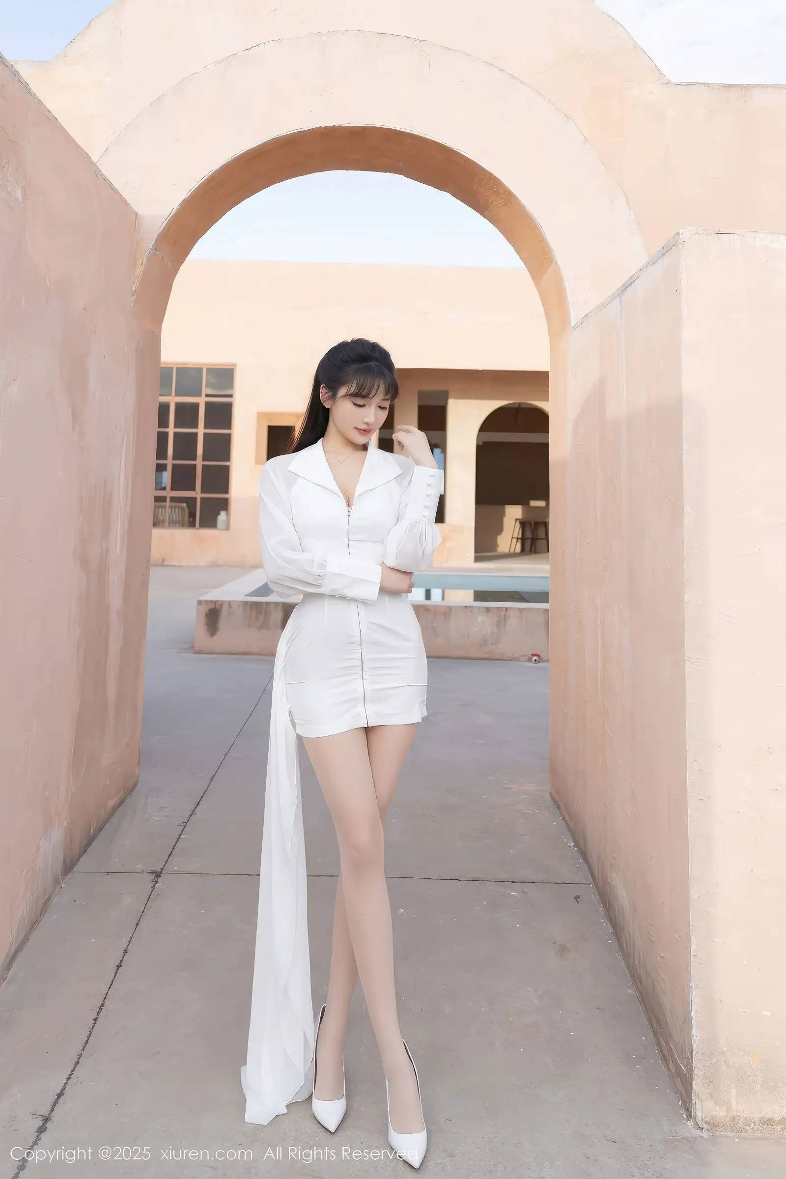 [XIUREN秀人网] 2025.12.11 NO.11100 陆萱萱