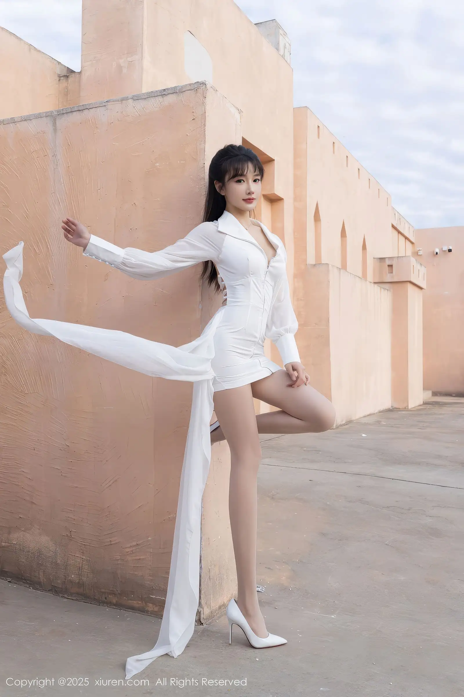 [XIUREN秀人网] 2025.12.11 NO.11100 陆萱萱