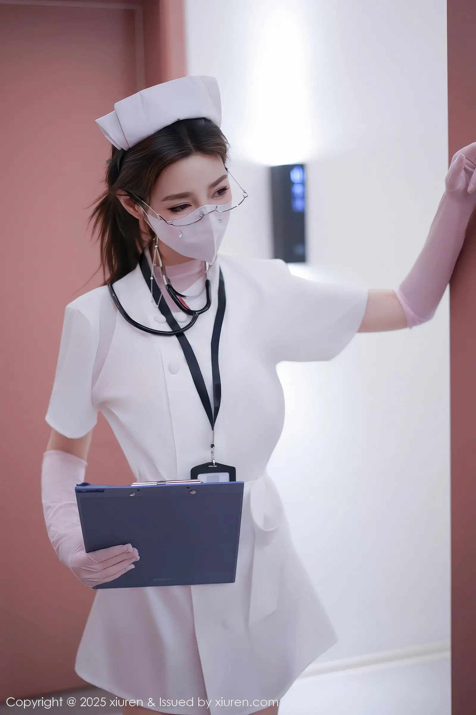 [XIUREN秀人网] 2025.12.11 NO.11099 Twins-桃桃