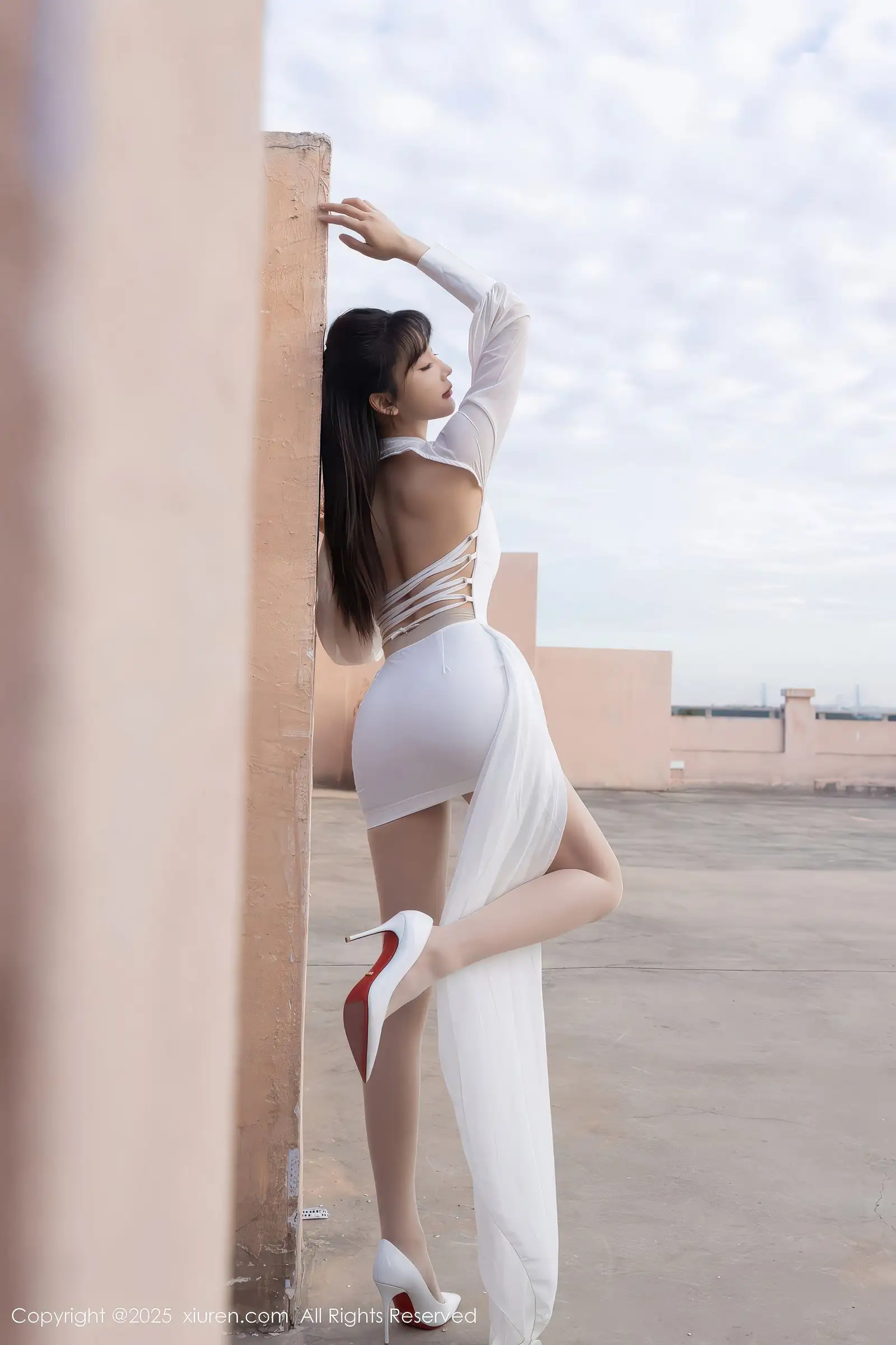 [XIUREN秀人网] 2025.12.11 NO.11100 陆萱萱