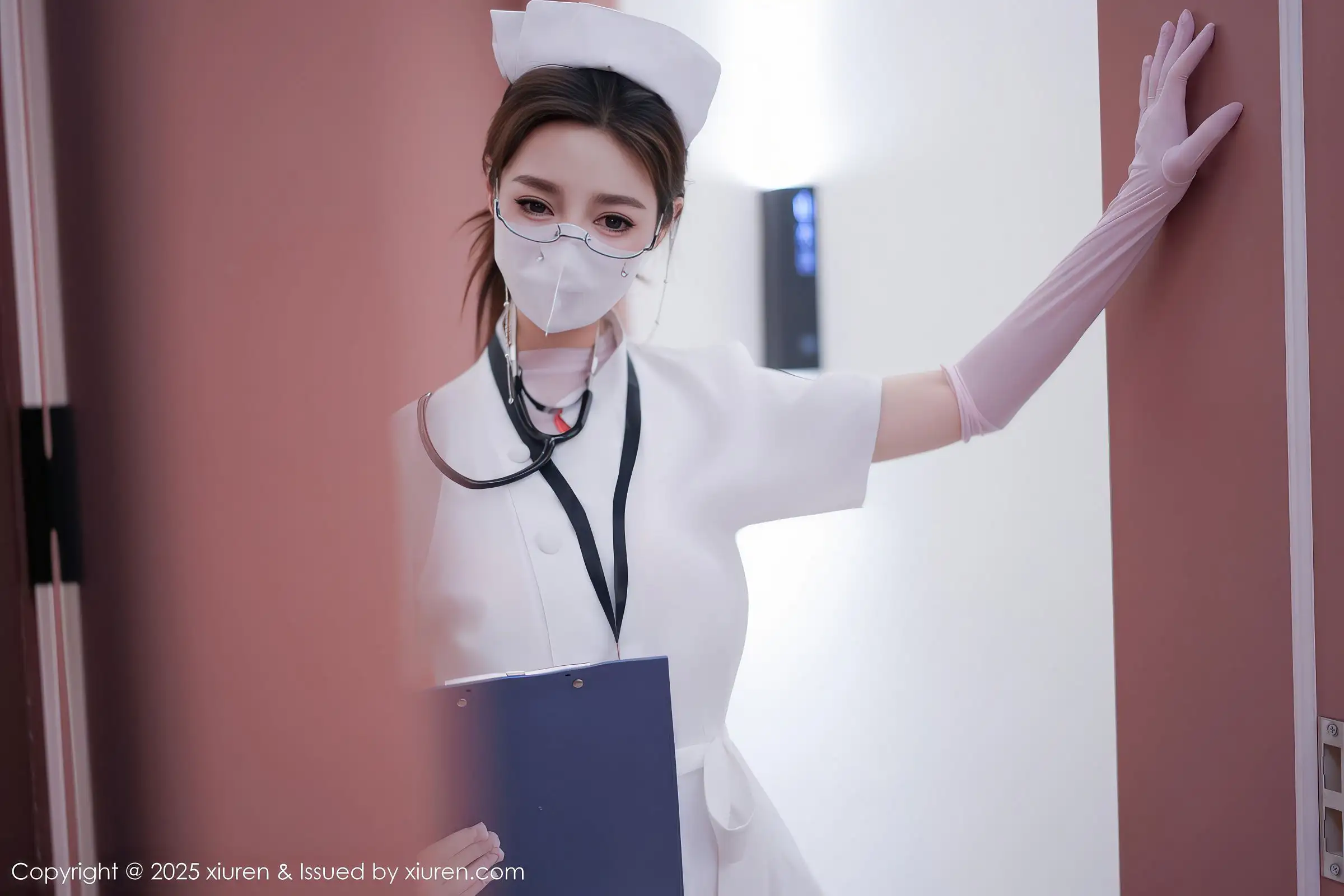 [XIUREN秀人网] 2025.12.11 NO.11099 Twins-桃桃