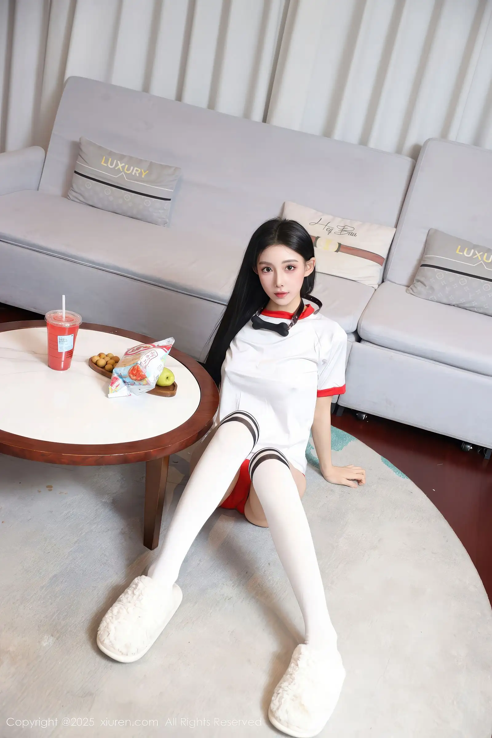 [XIUREN秀人网] 2025.12.16 NO.11110 许微微呀