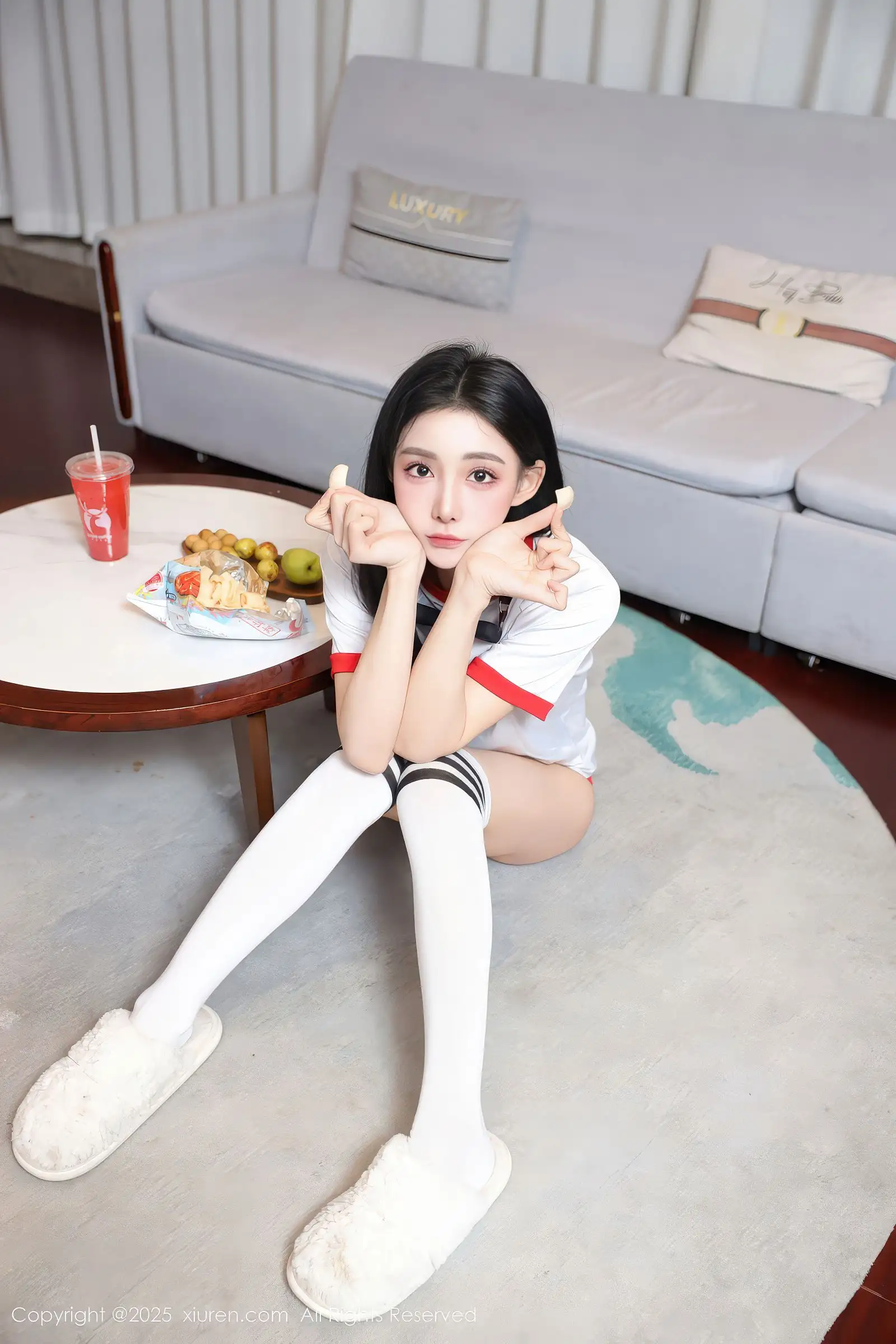 [XIUREN秀人网] 2025.12.16 NO.11110 许微微呀