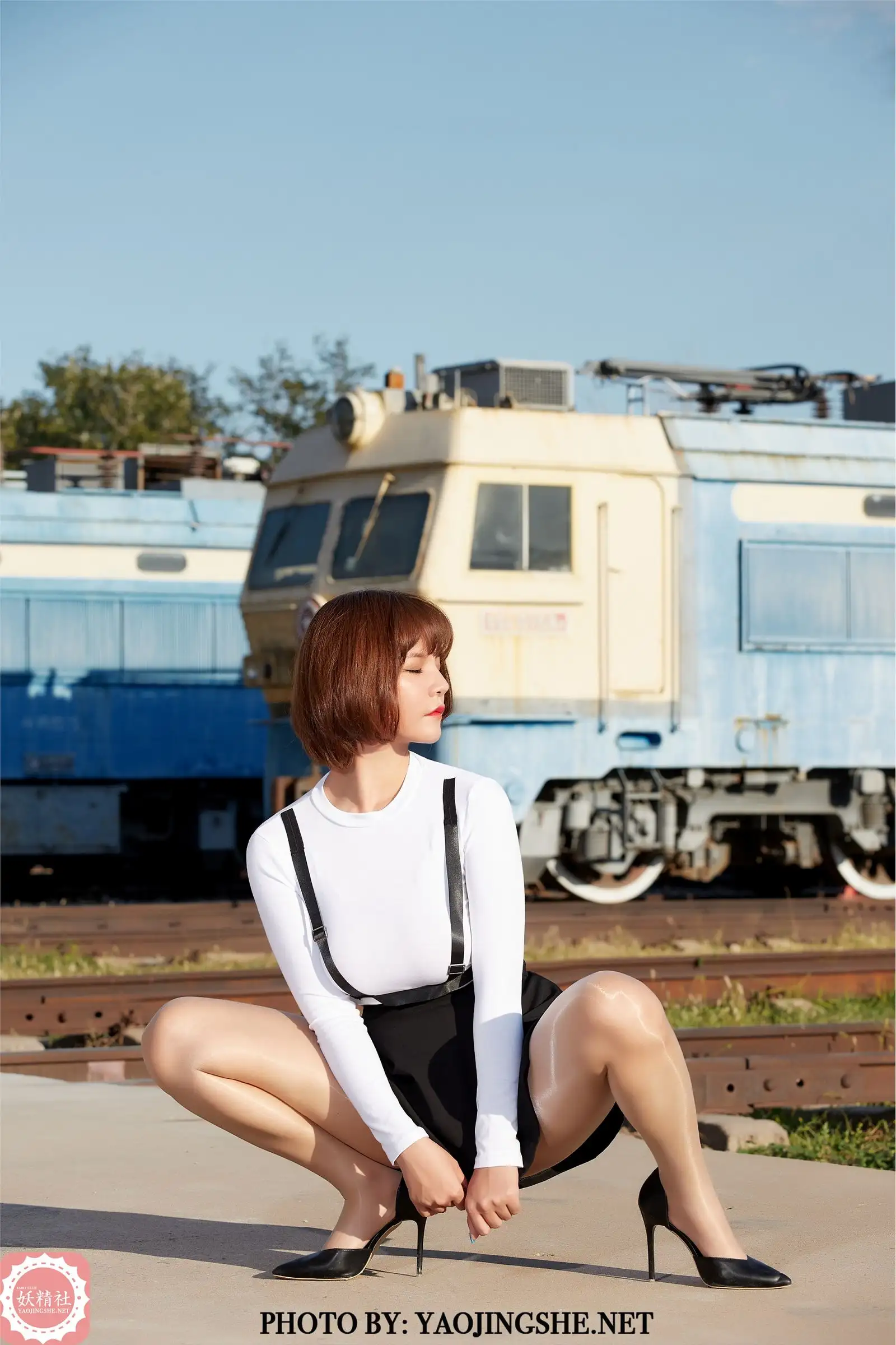 [YJS妖精社] 2020.11.28 T2042《逆光车站》唐飞飞