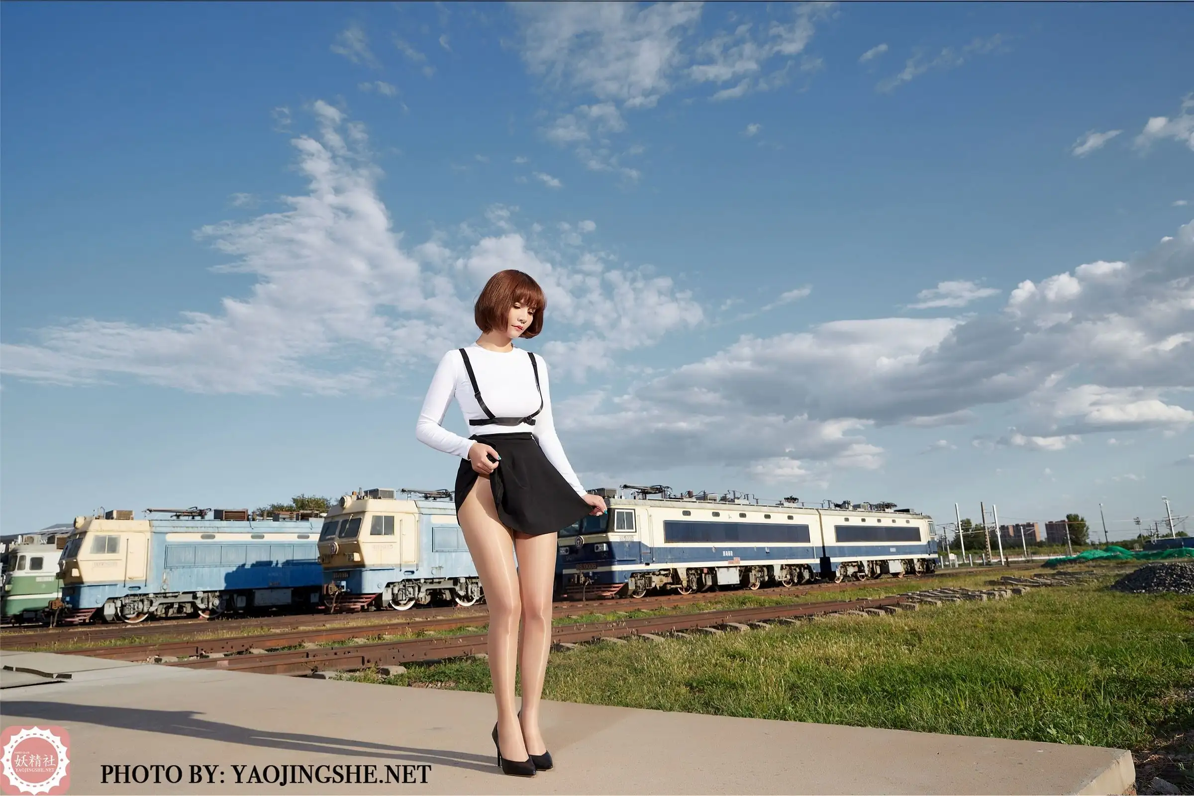 [YJS妖精社] 2020.11.28 T2042《逆光车站》唐飞飞