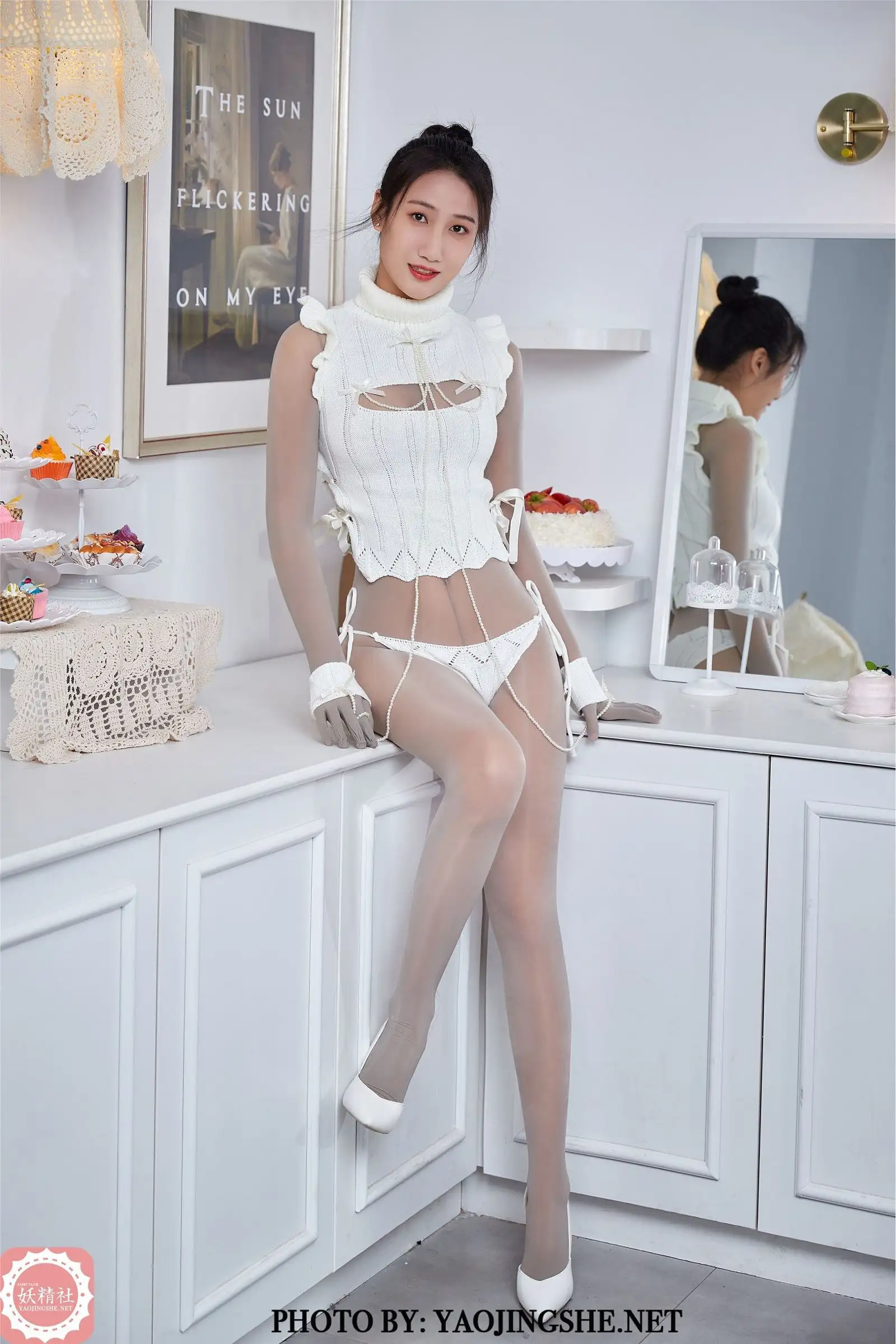 YAOJINGSHE 妖精社 B2107《思文-连身五指袜小公主》