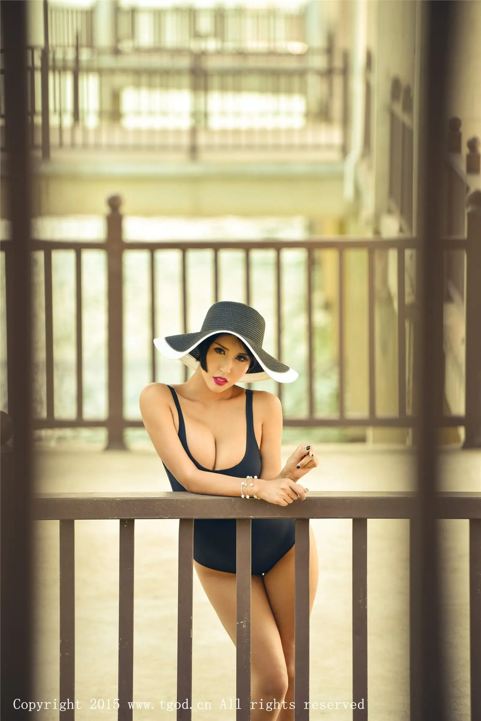 [TGOD写真] 2015.09.28 云曼旅拍 娜依灵儿