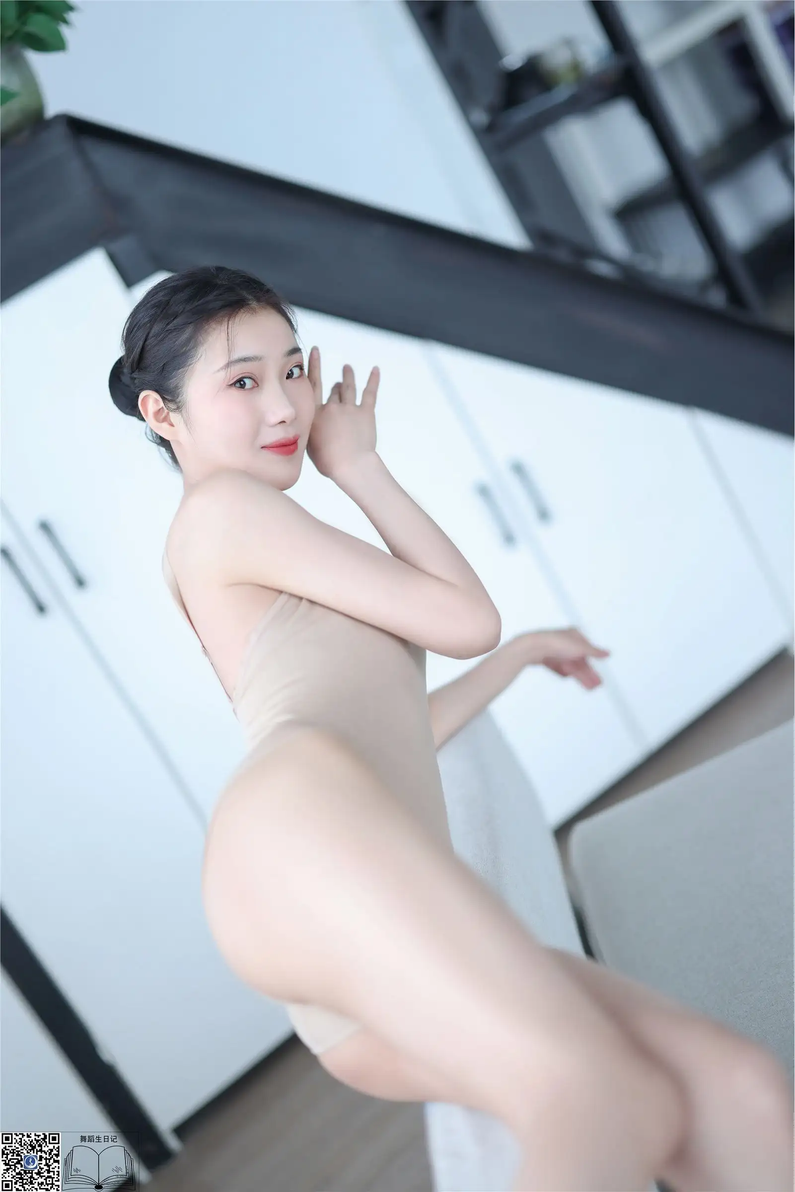 [GALLI嘉丽] 舞蹈生日记 002 – 茜茜