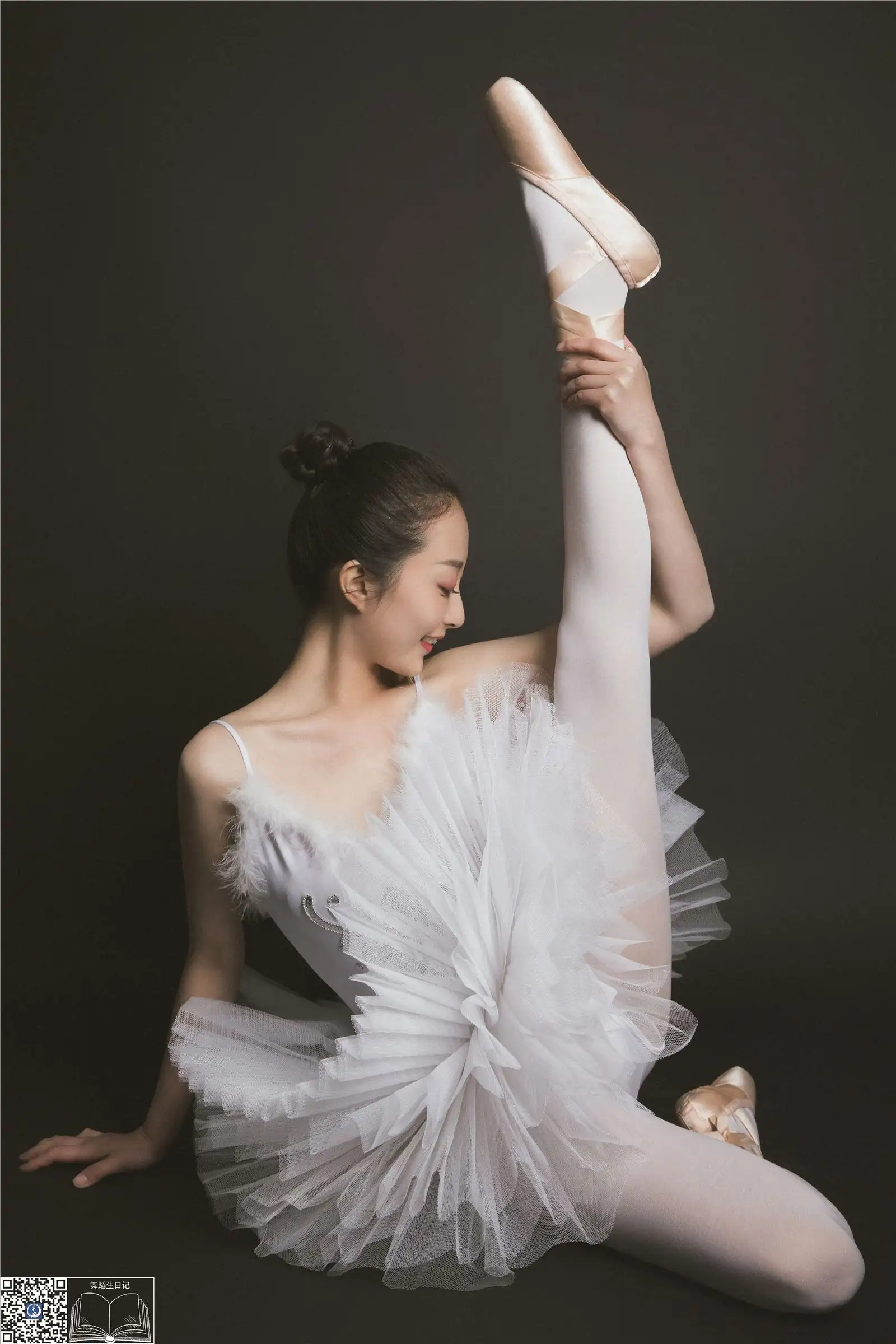 [GALLI嘉丽] 舞蹈生日记 004 – 佳敏