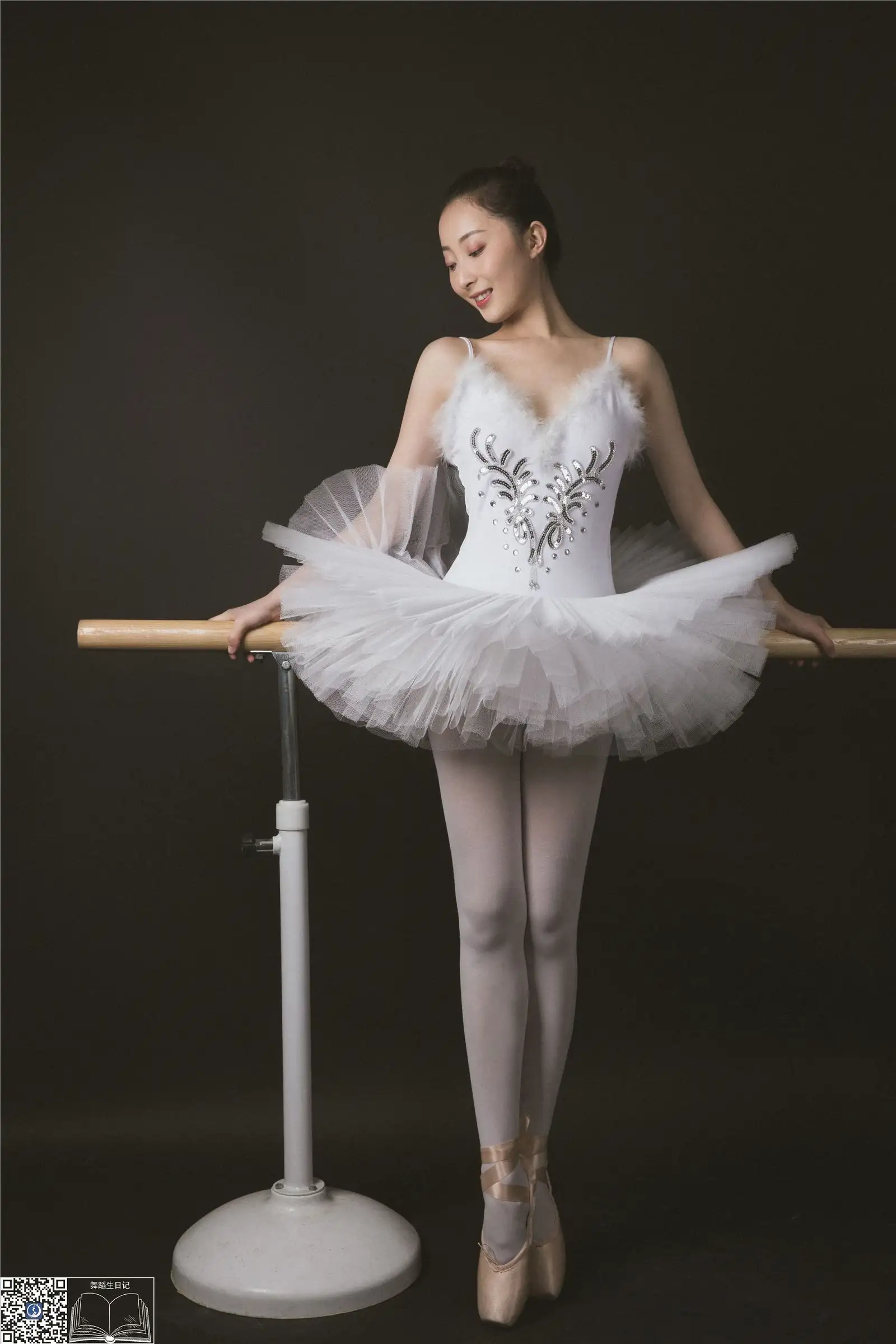 [GALLI嘉丽] 舞蹈生日记 004 – 佳敏