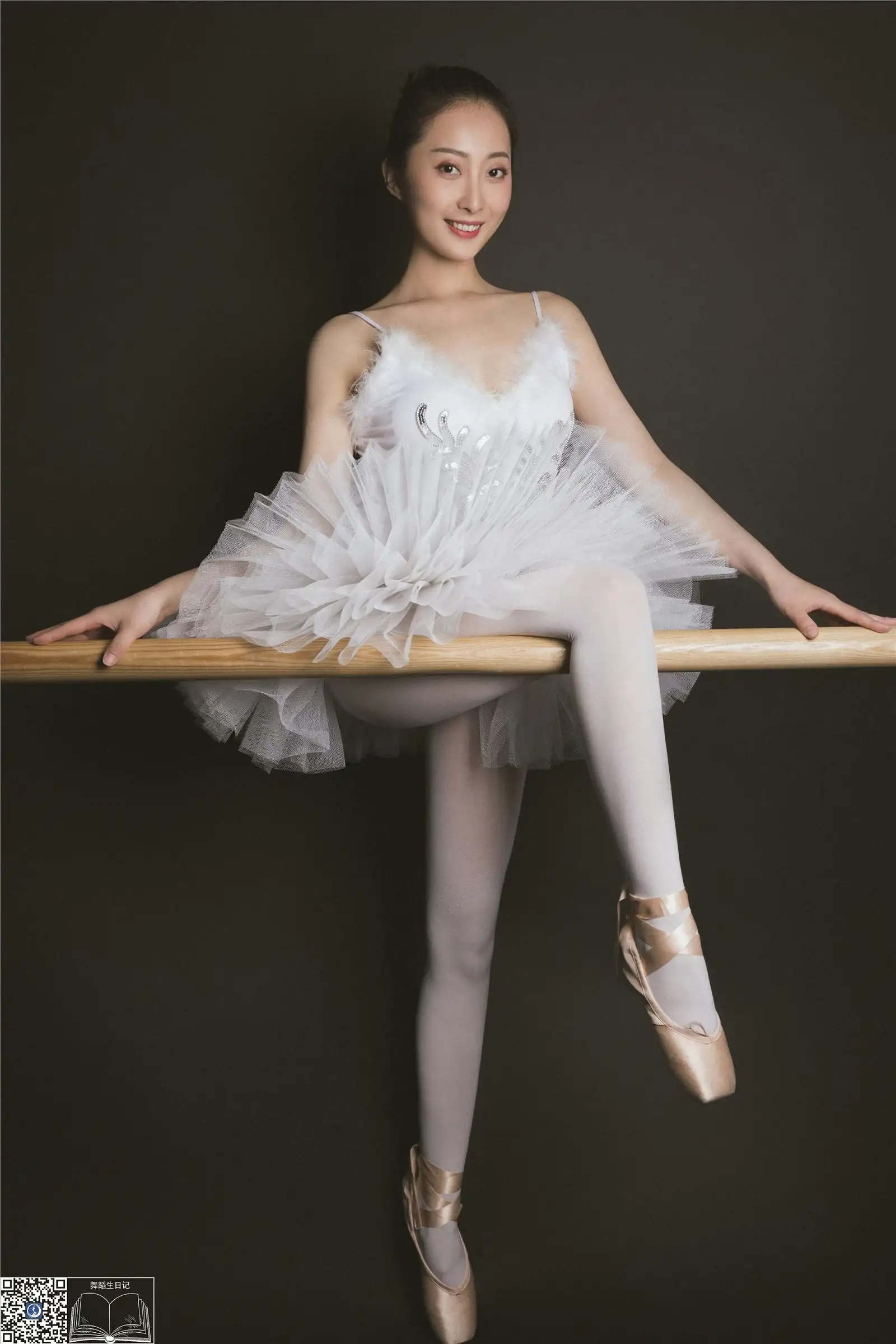 [GALLI嘉丽] 舞蹈生日记 004 – 佳敏